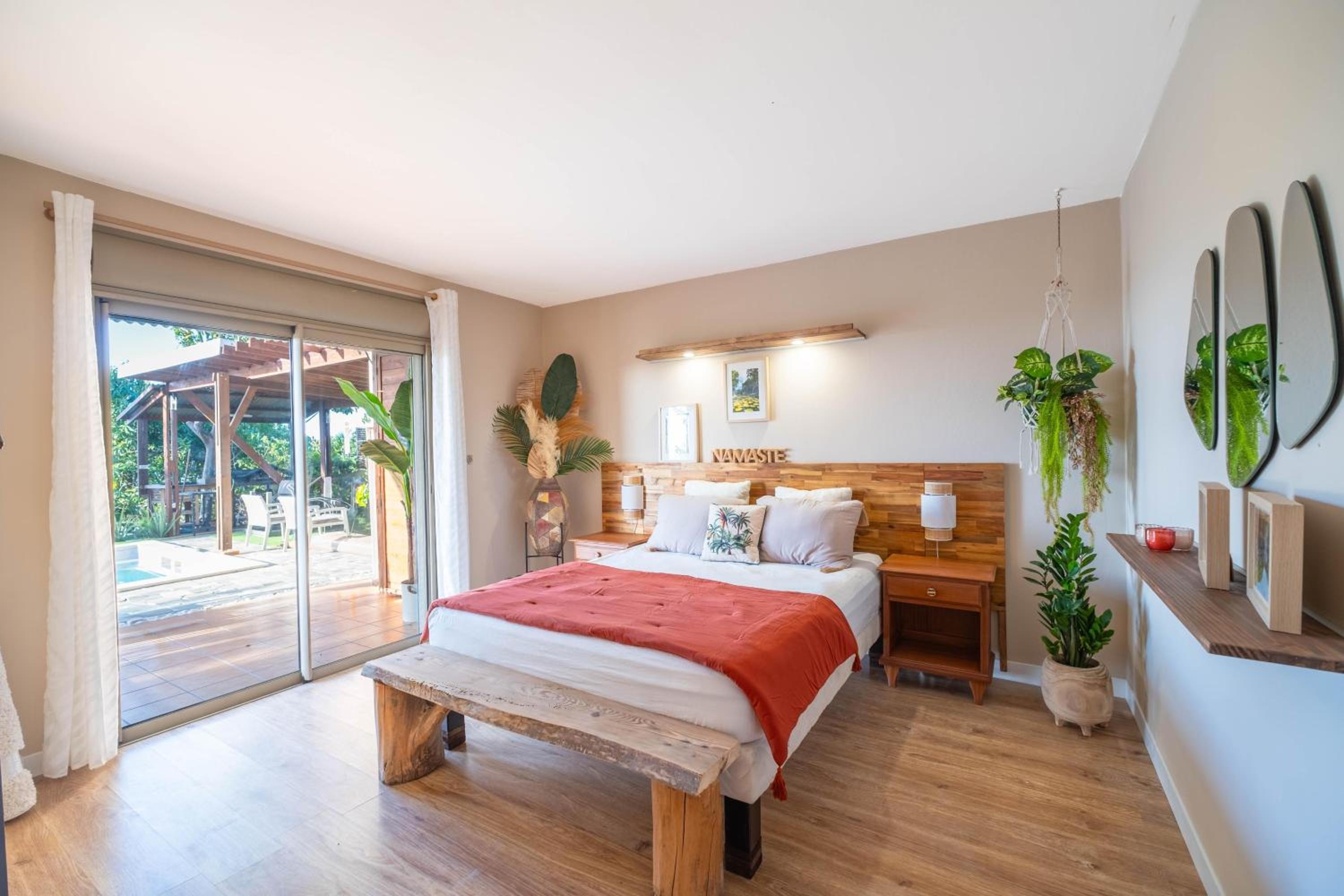 Two-Bedroom Apartment with Ocean View photo 3
