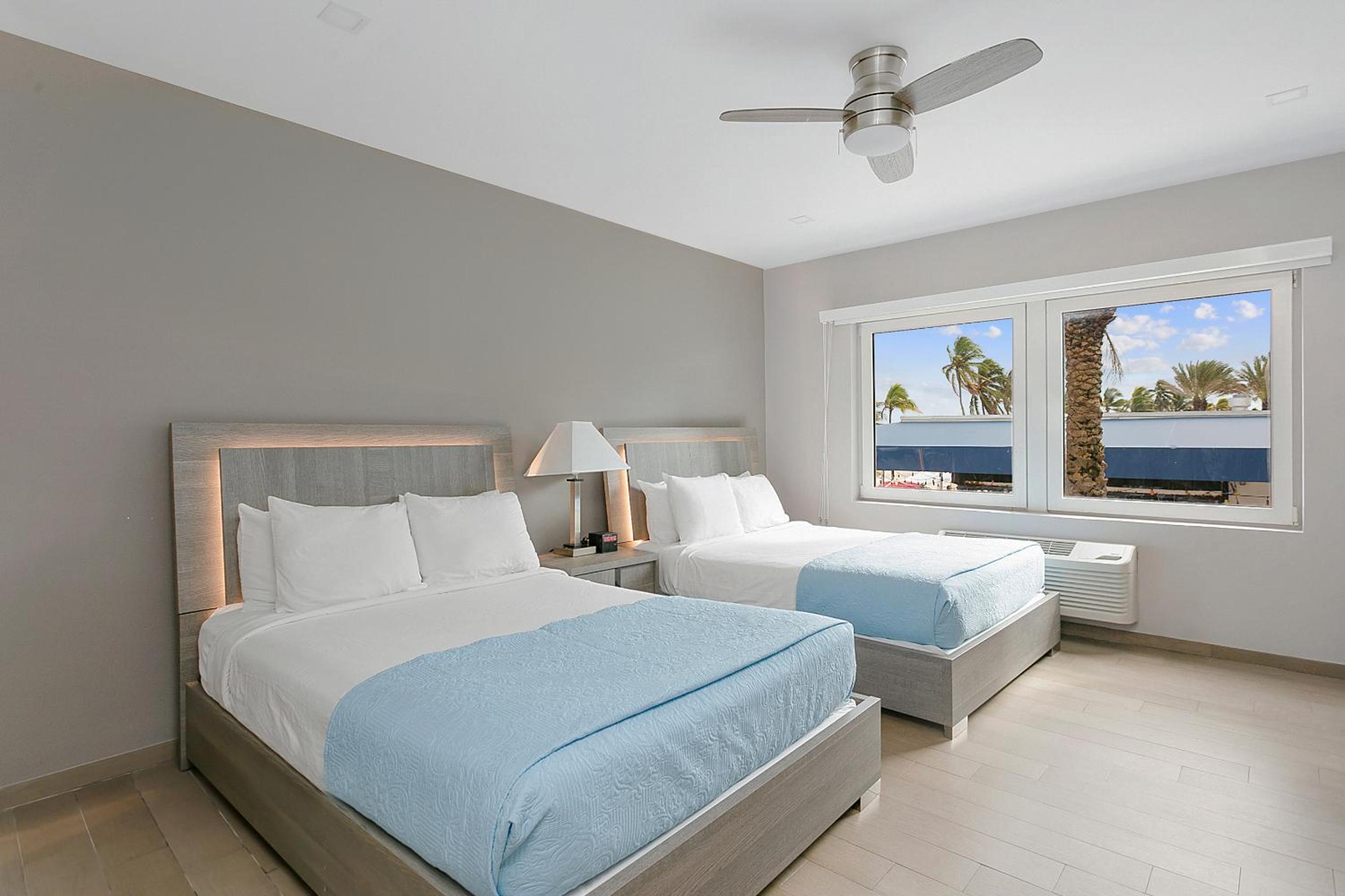 Partial Ocean View Room with Two Double Beds at Hotel Sheldon in Hollywood