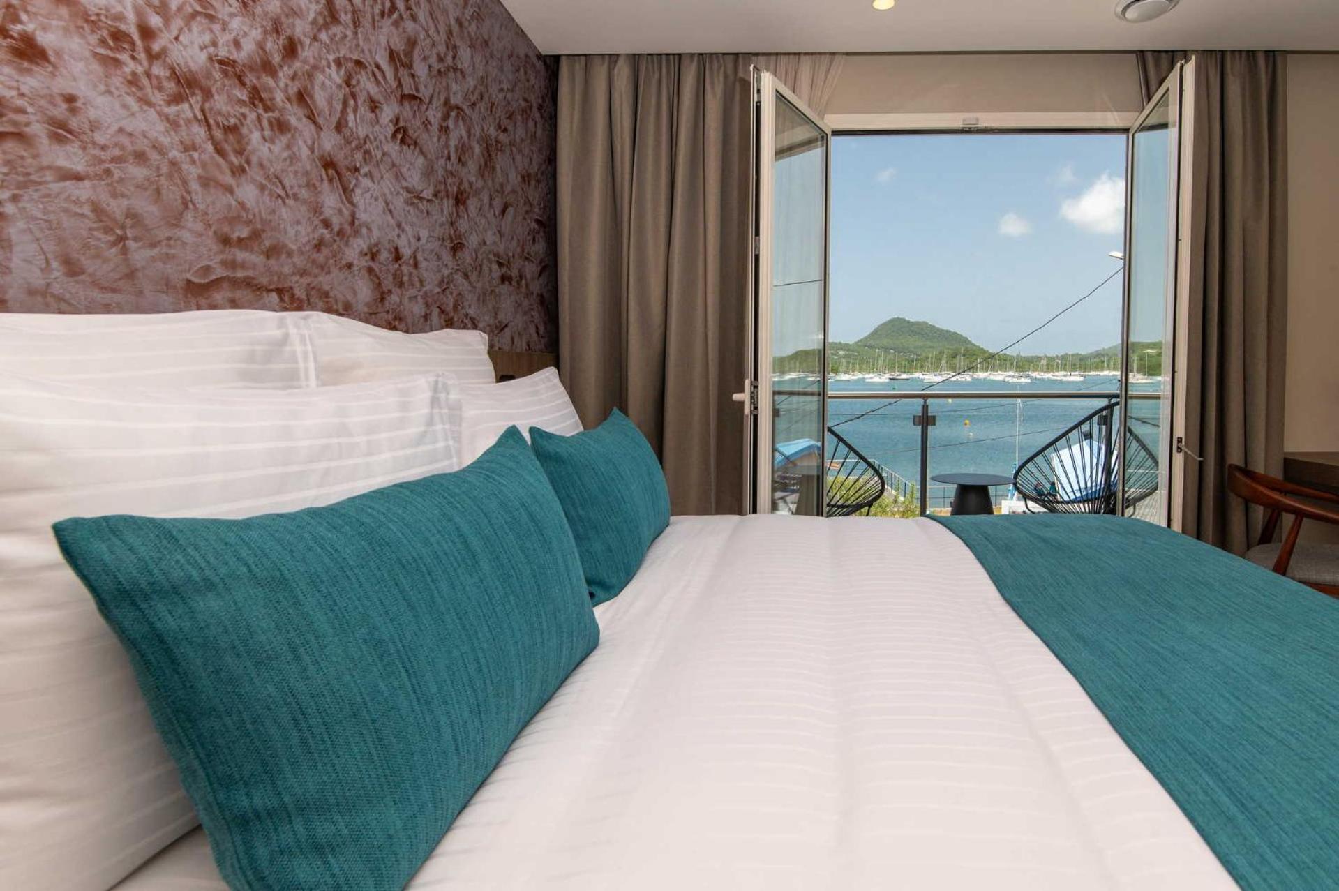Premium Room with Marina View & Balcony photo 2