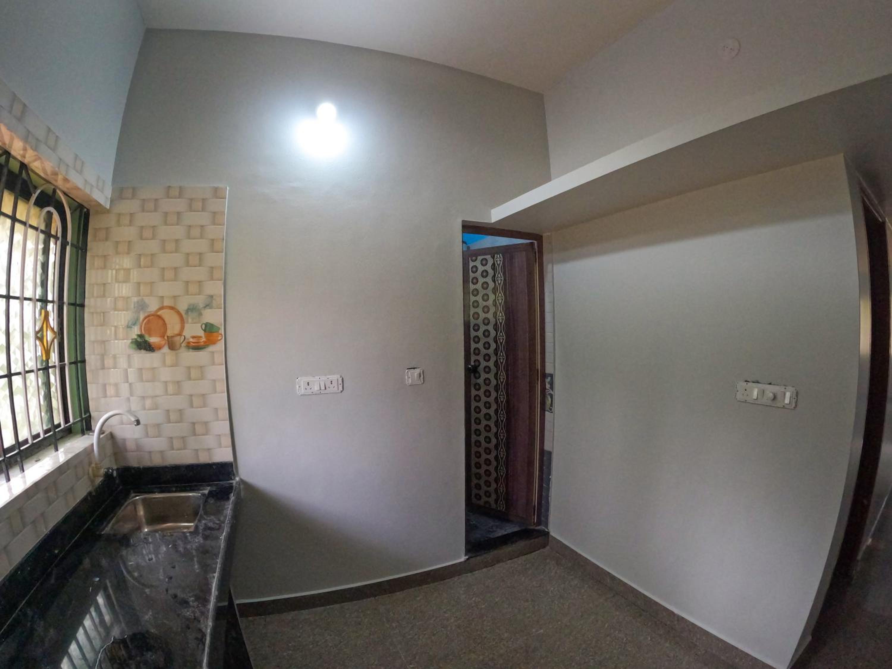Double Room With Private Bathroom photo 3