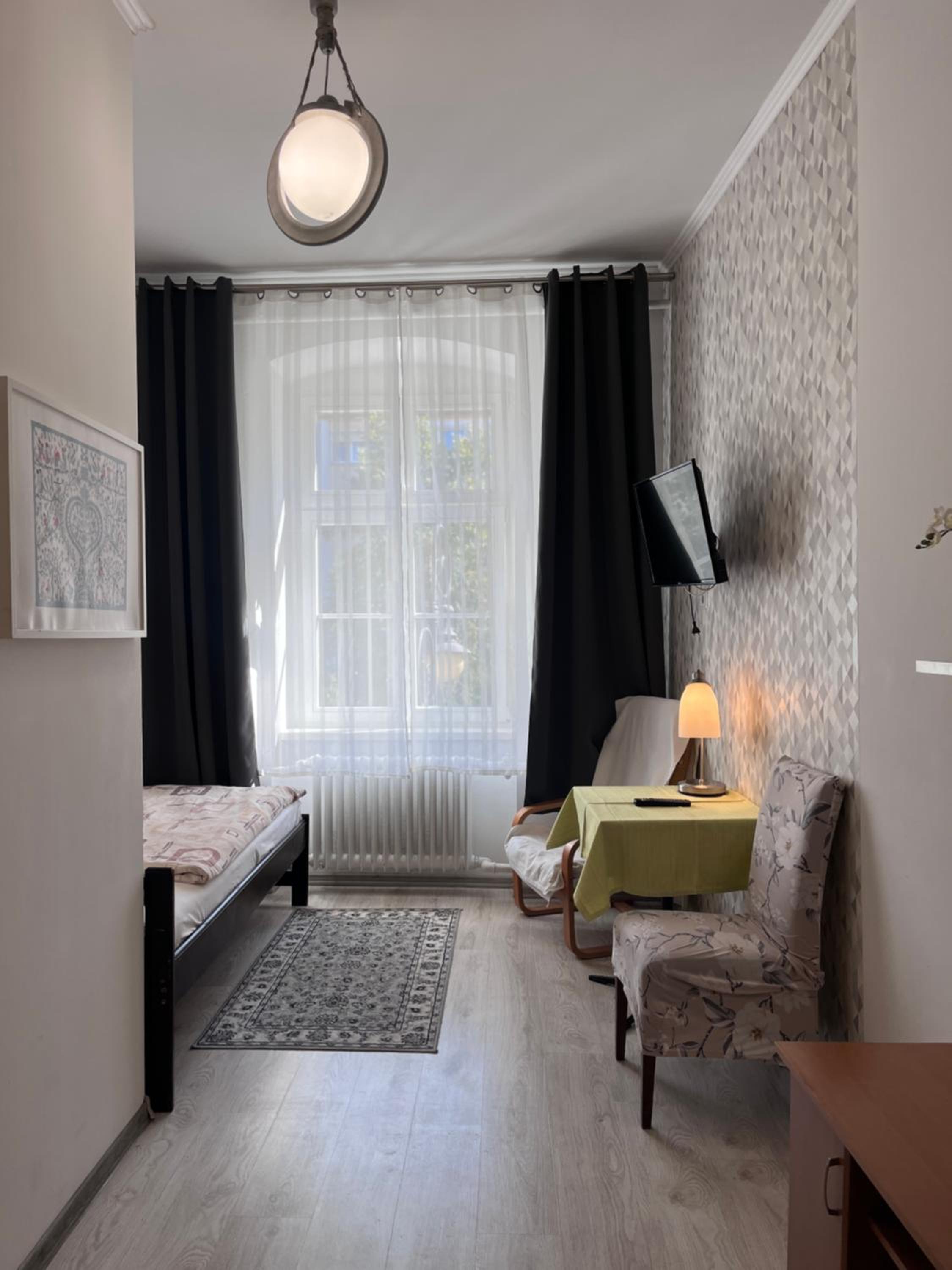 Single Room with Private Bathroom photo 1