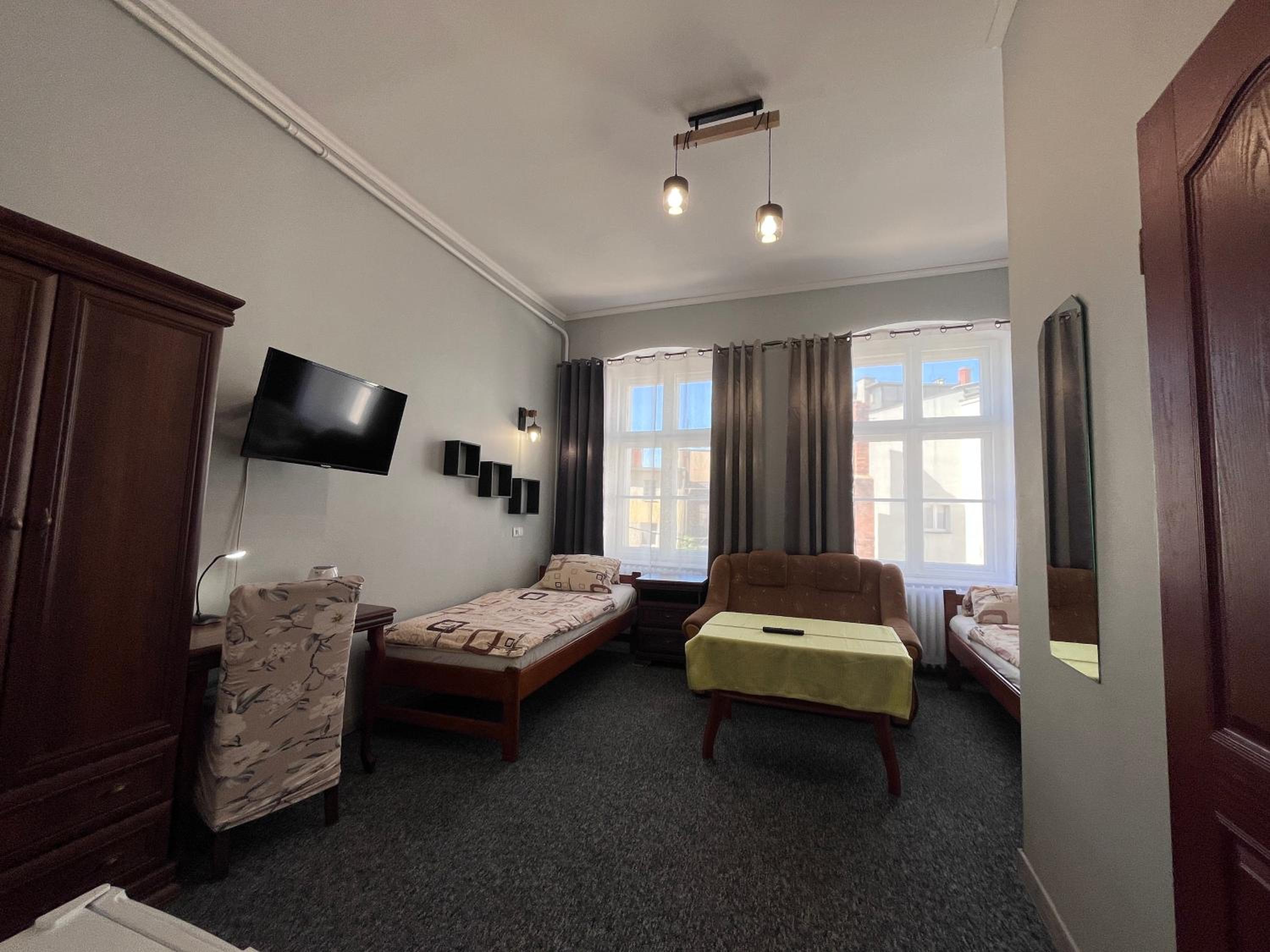 Deluxe Double Room with Private Bathroom - Photo 1