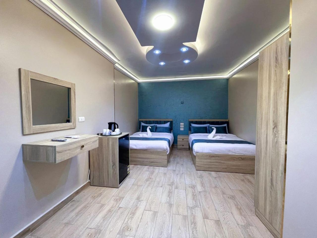 Economy Triple Room