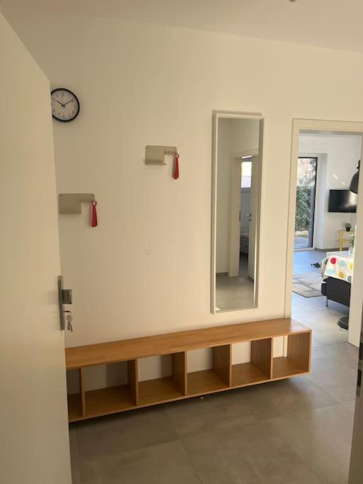 One-Bedroom Apartment photo 3