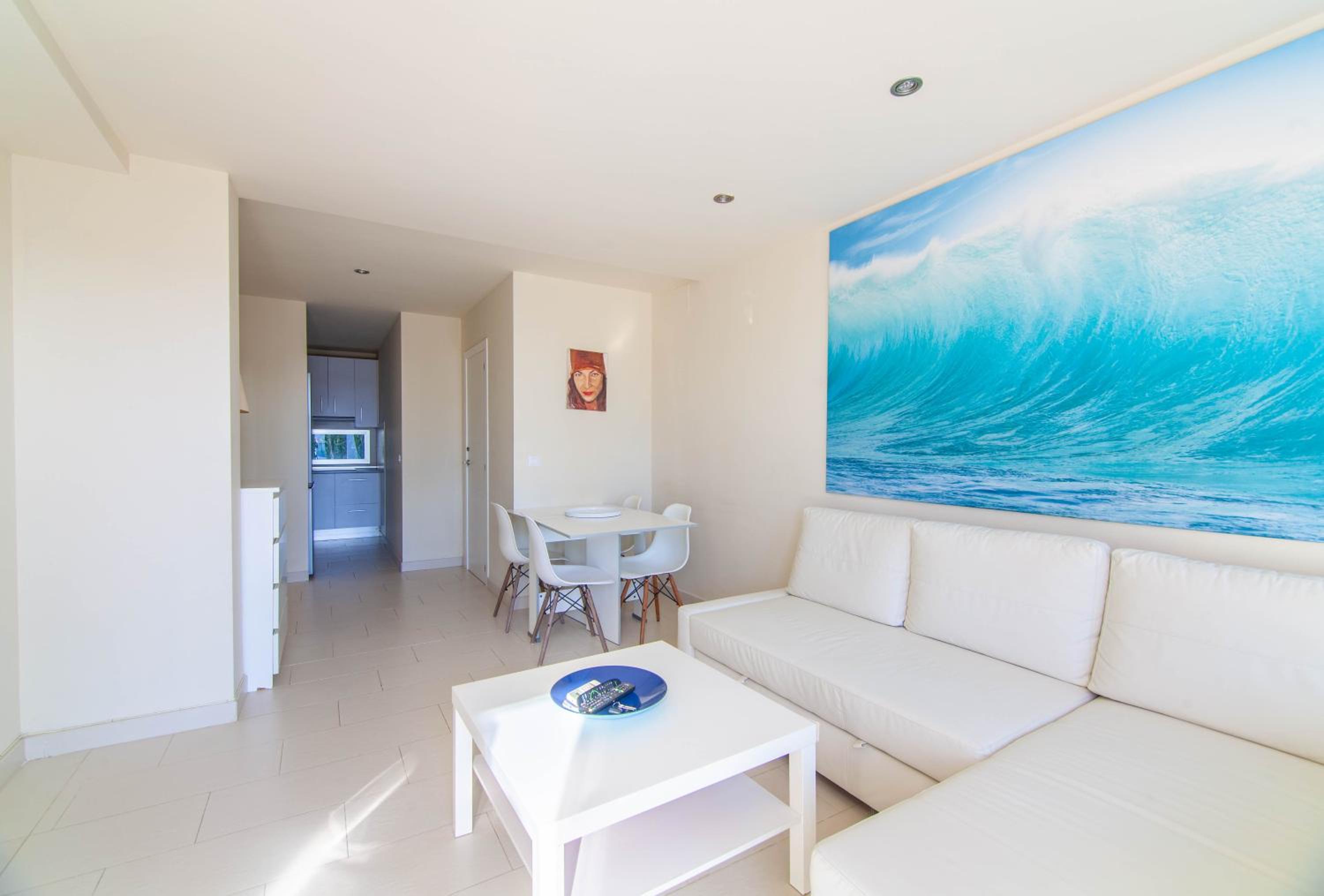 Apartamento con vista a la piscina
