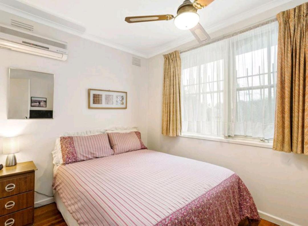 Double Room With Shared Bathroom photo 3