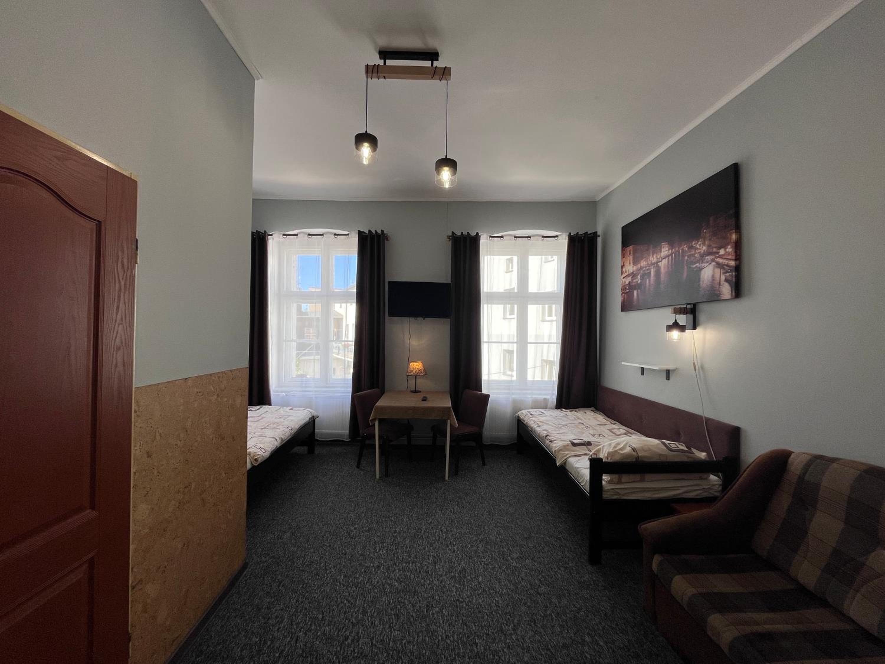 Deluxe Double Room with Private Bathroom - Photo 7