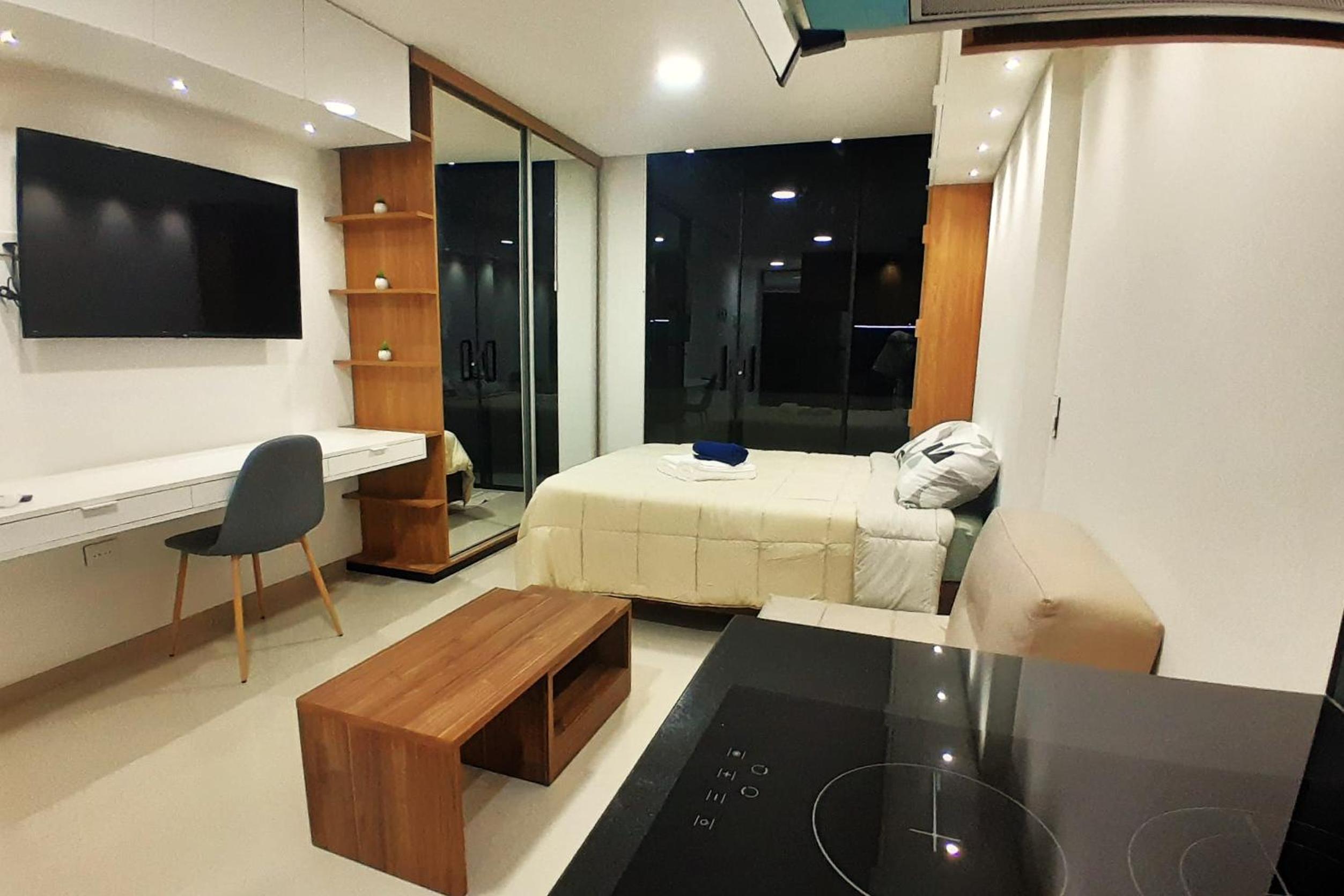 One-Bedroom Apartment photo 1