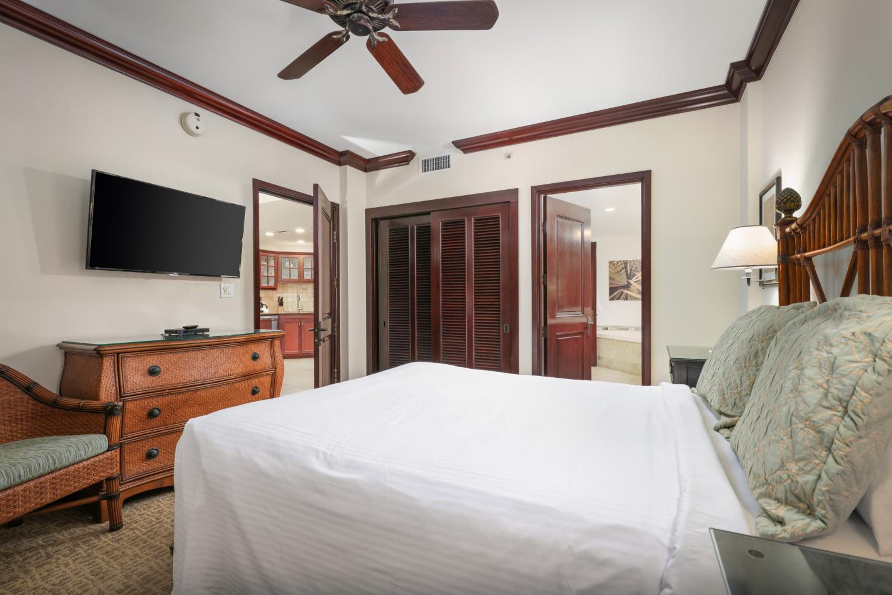 Oceanfront 1 Bedroom 2 Bath
