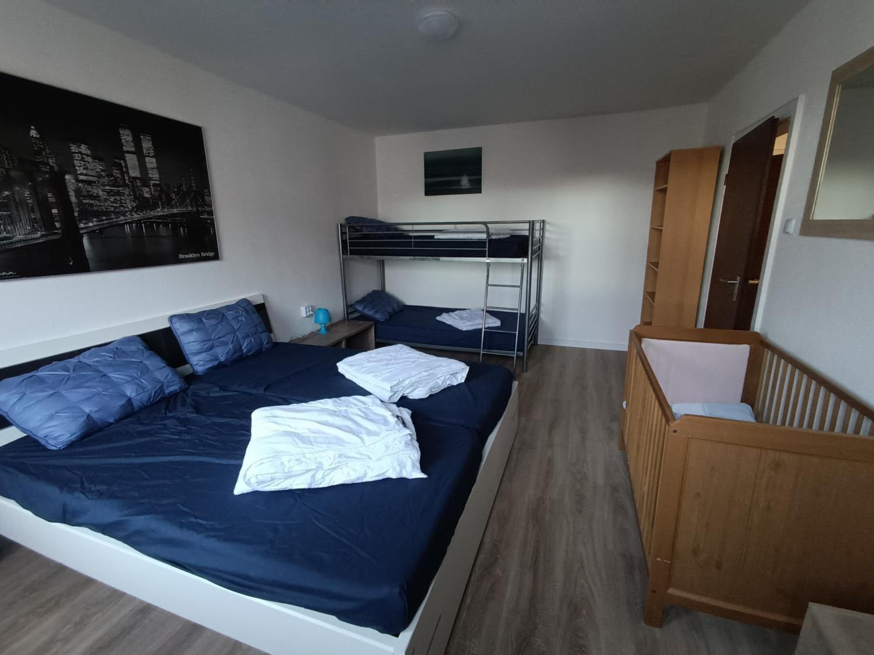 One-Bedroom Apartment - Photo 13