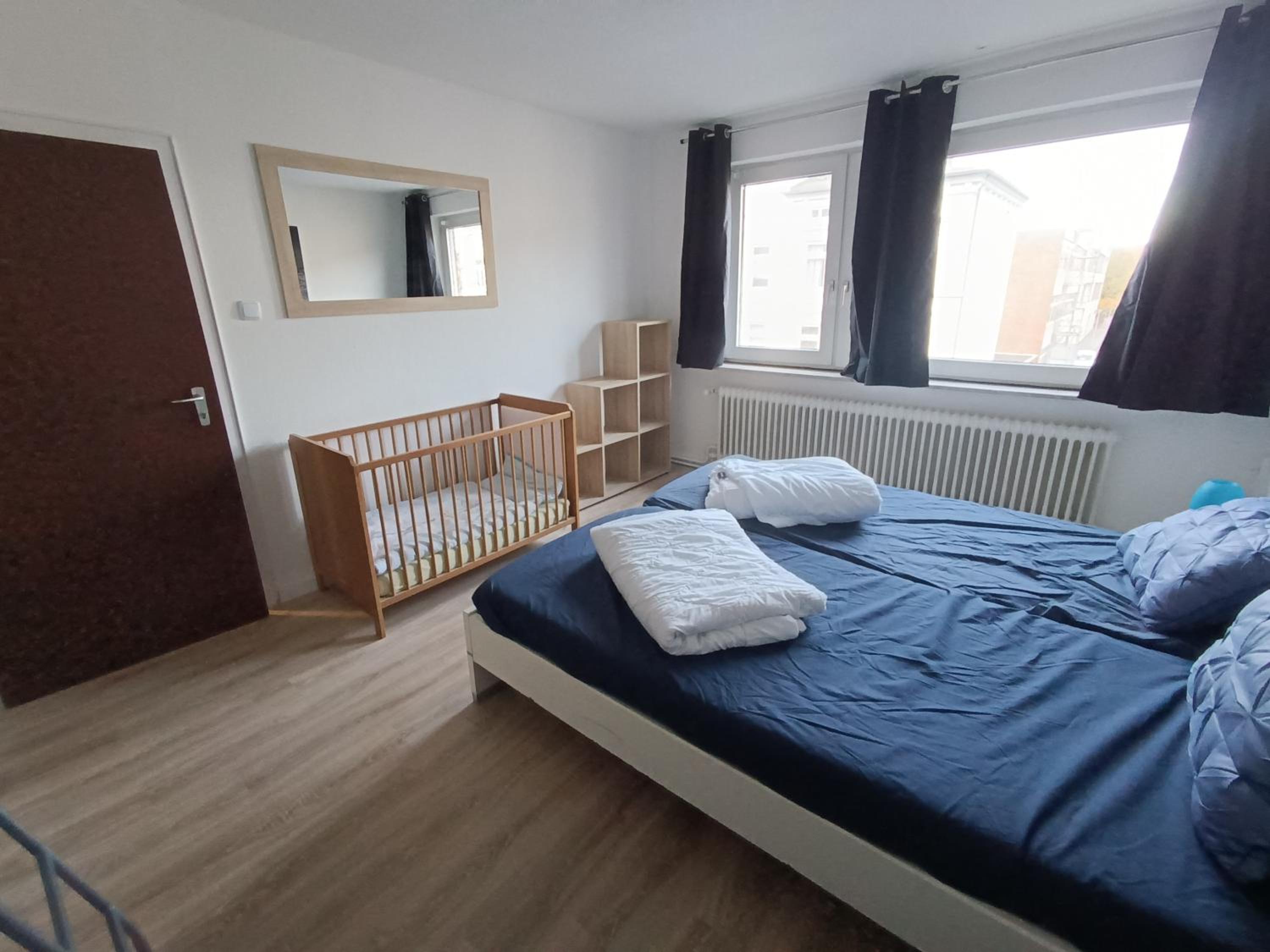 One-Bedroom Apartment - Photo 12