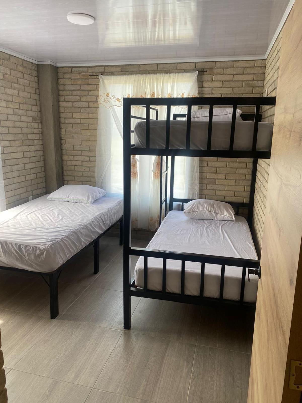 One-Bedroom House photo 3
