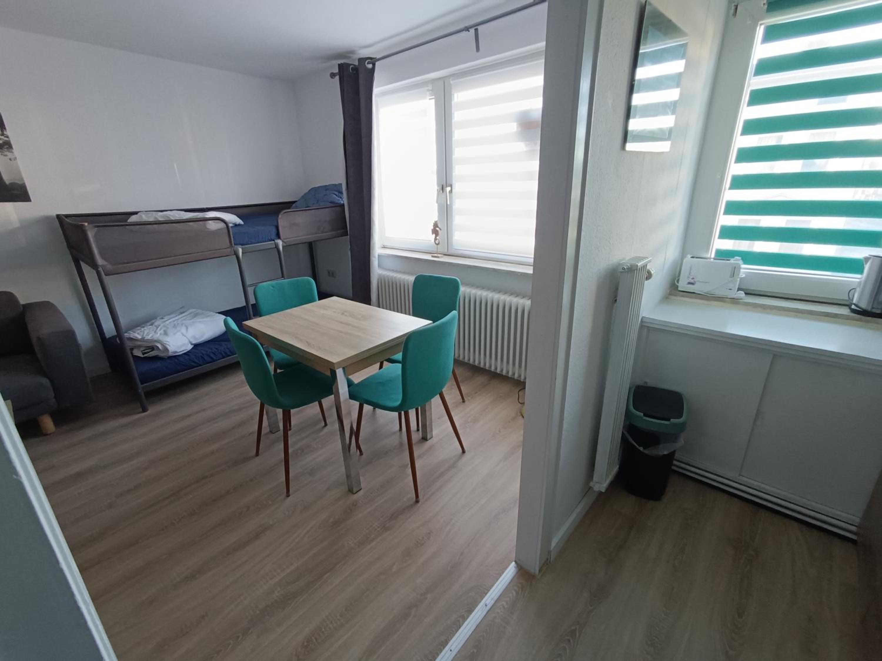 One-Bedroom Apartment - Photo 4