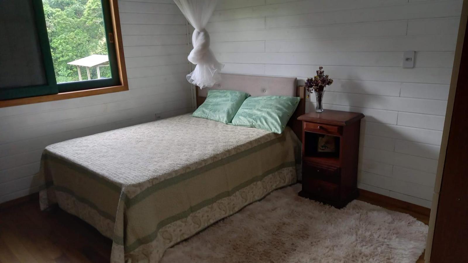 Four-Bedroom House photo 1
