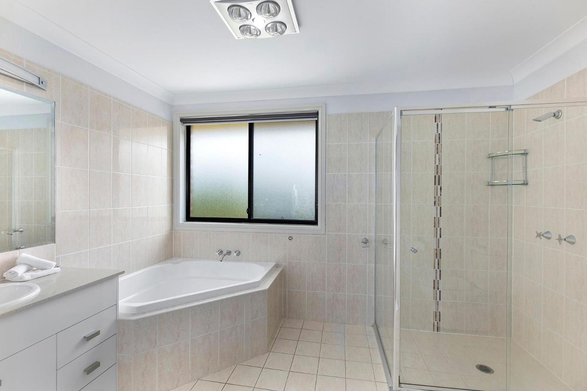 Four-Bedroom House - Photo 7