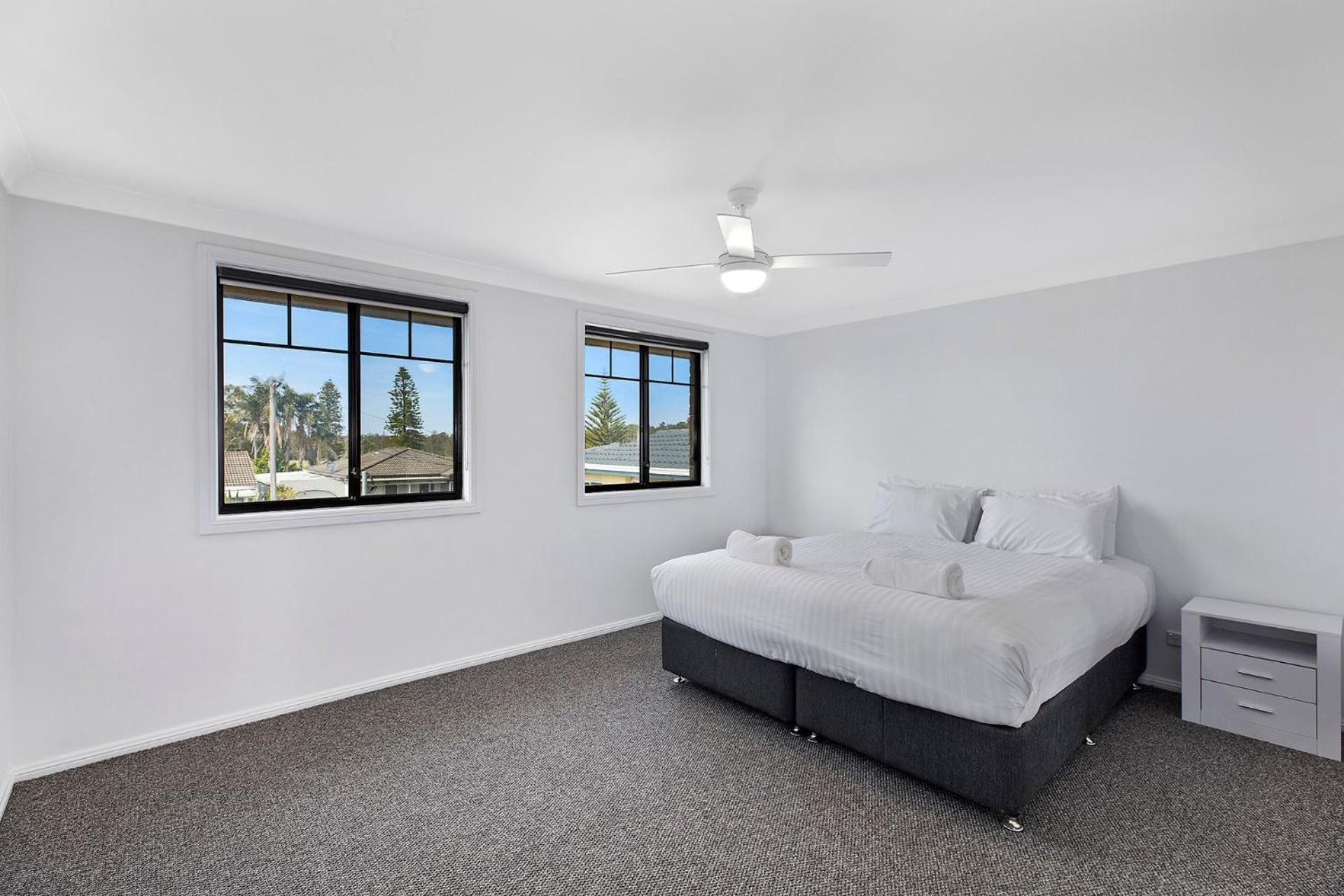 Four-Bedroom House - Photo 6