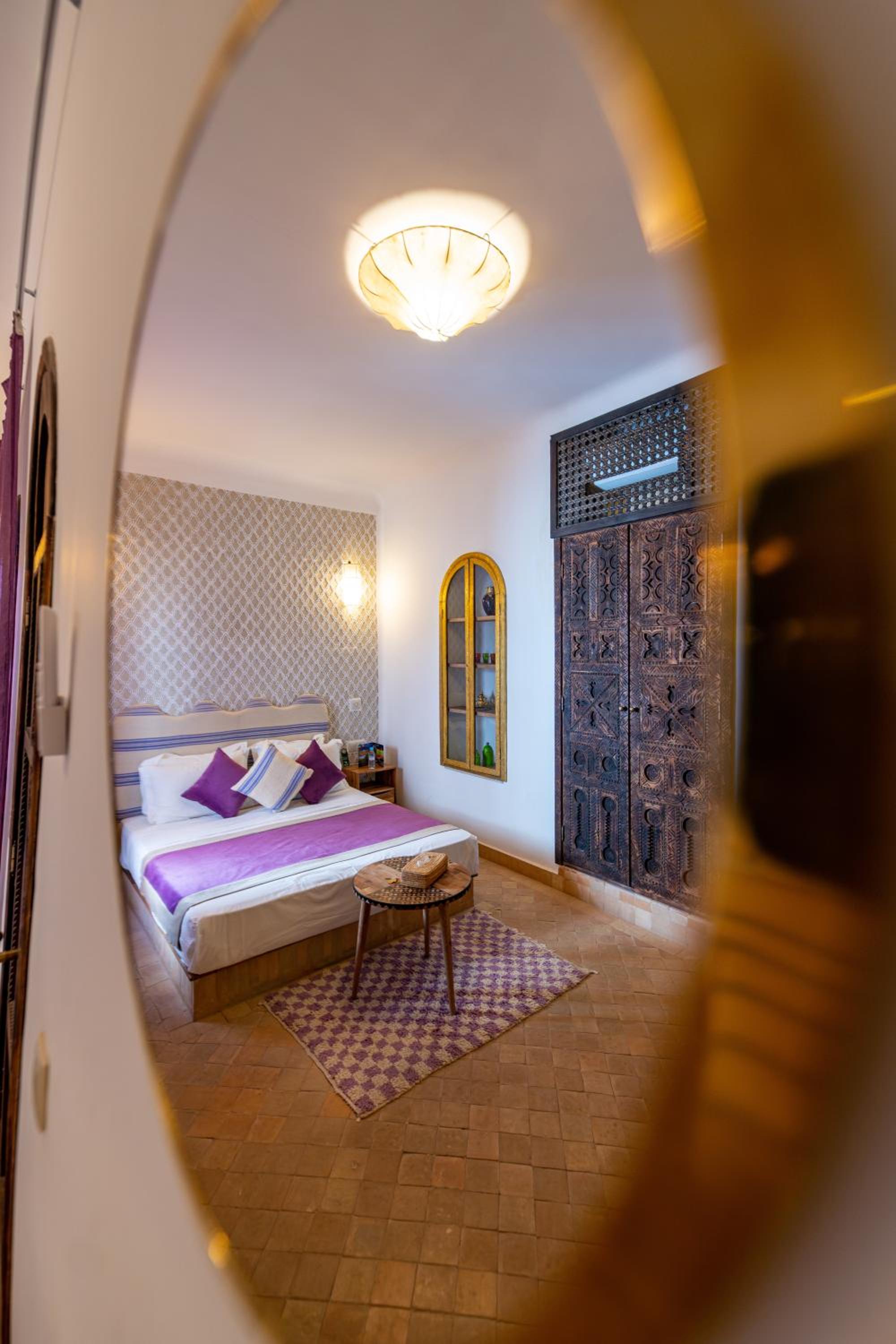 Superior Suite - Photo 15