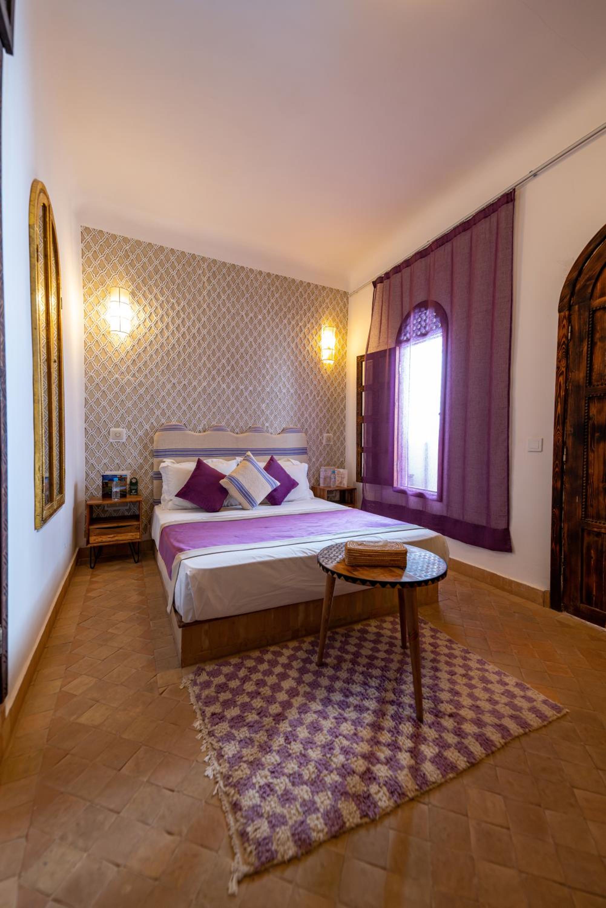 Superior Suite - Photo 7