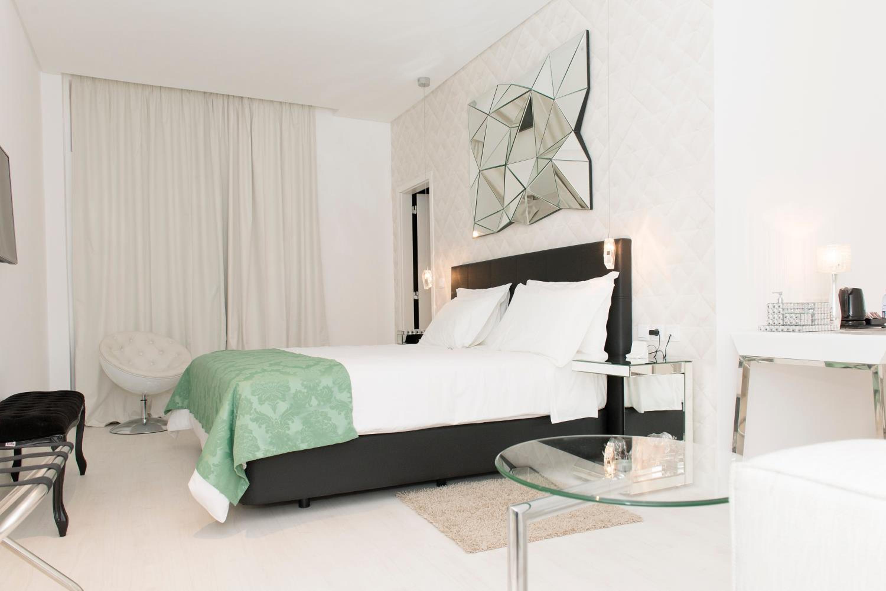 Superior Double or Twin Room photo 3
