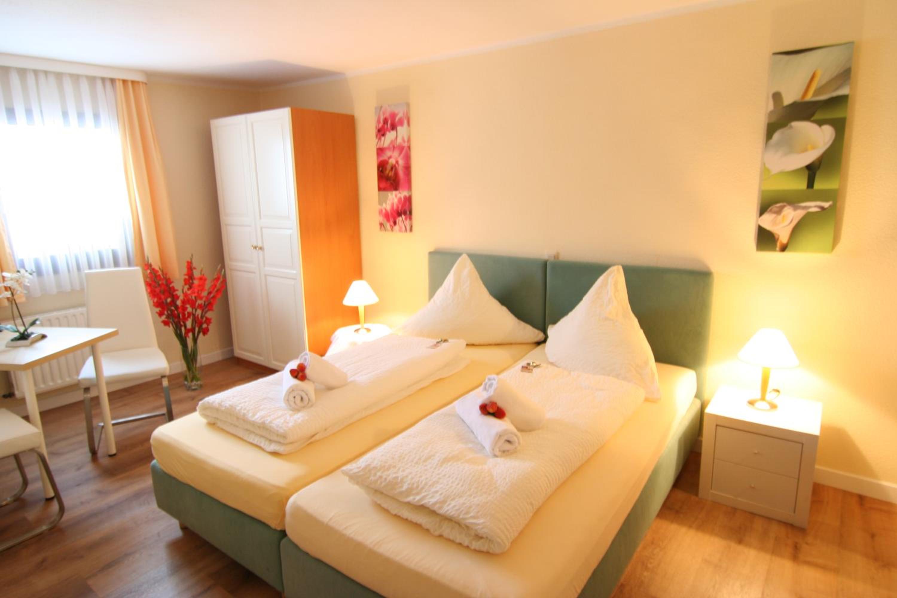 Double Room - Photo 5