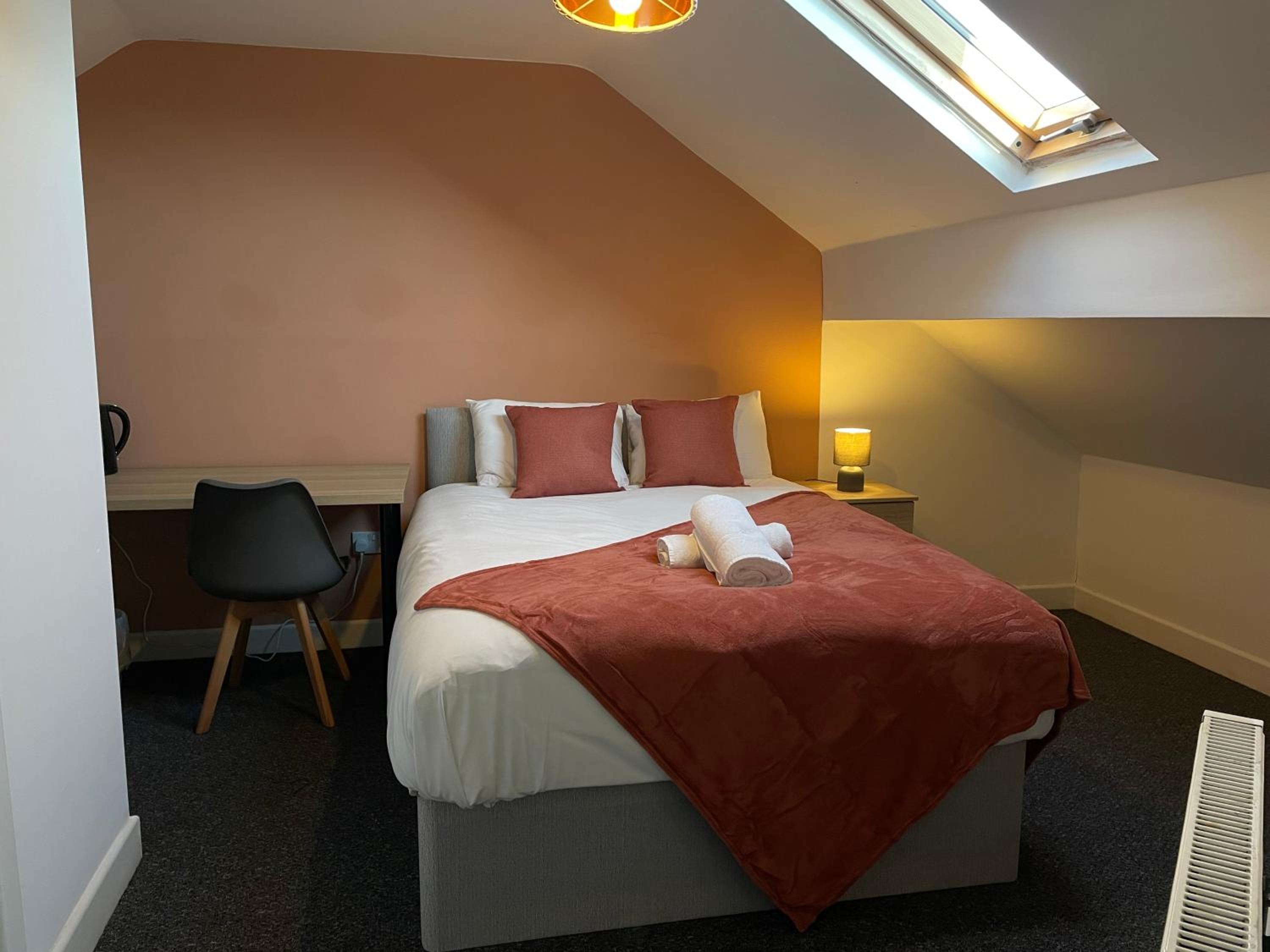 Double Room With Private Bathroom photo 2