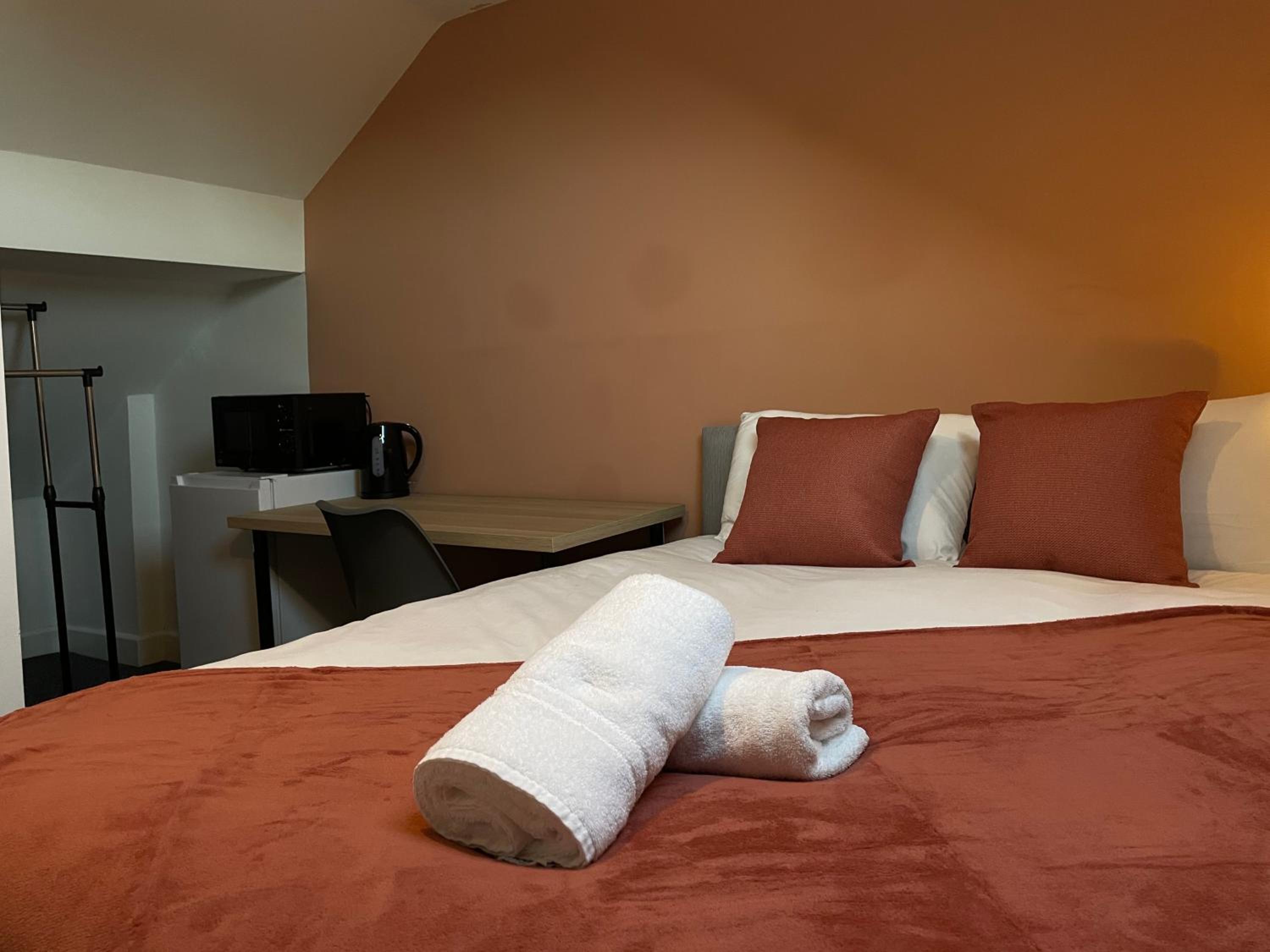 Double Room With Private Bathroom photo 1