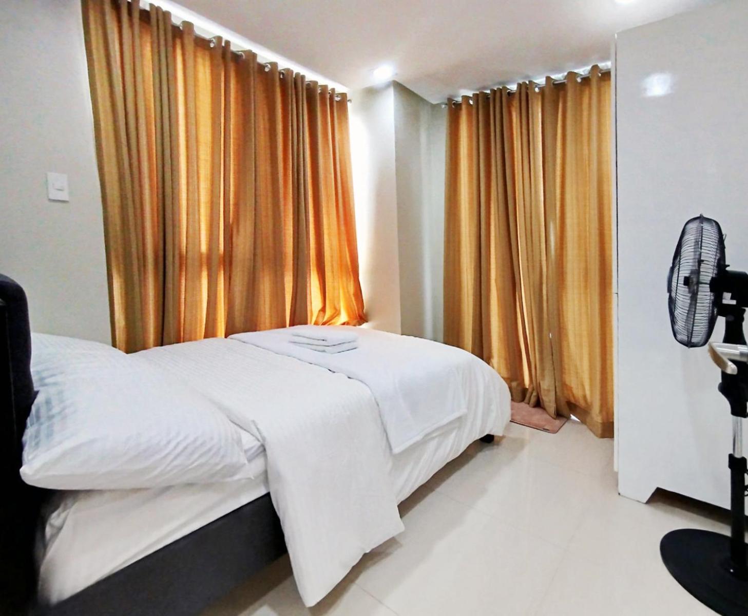 Apartment with City View photo 2