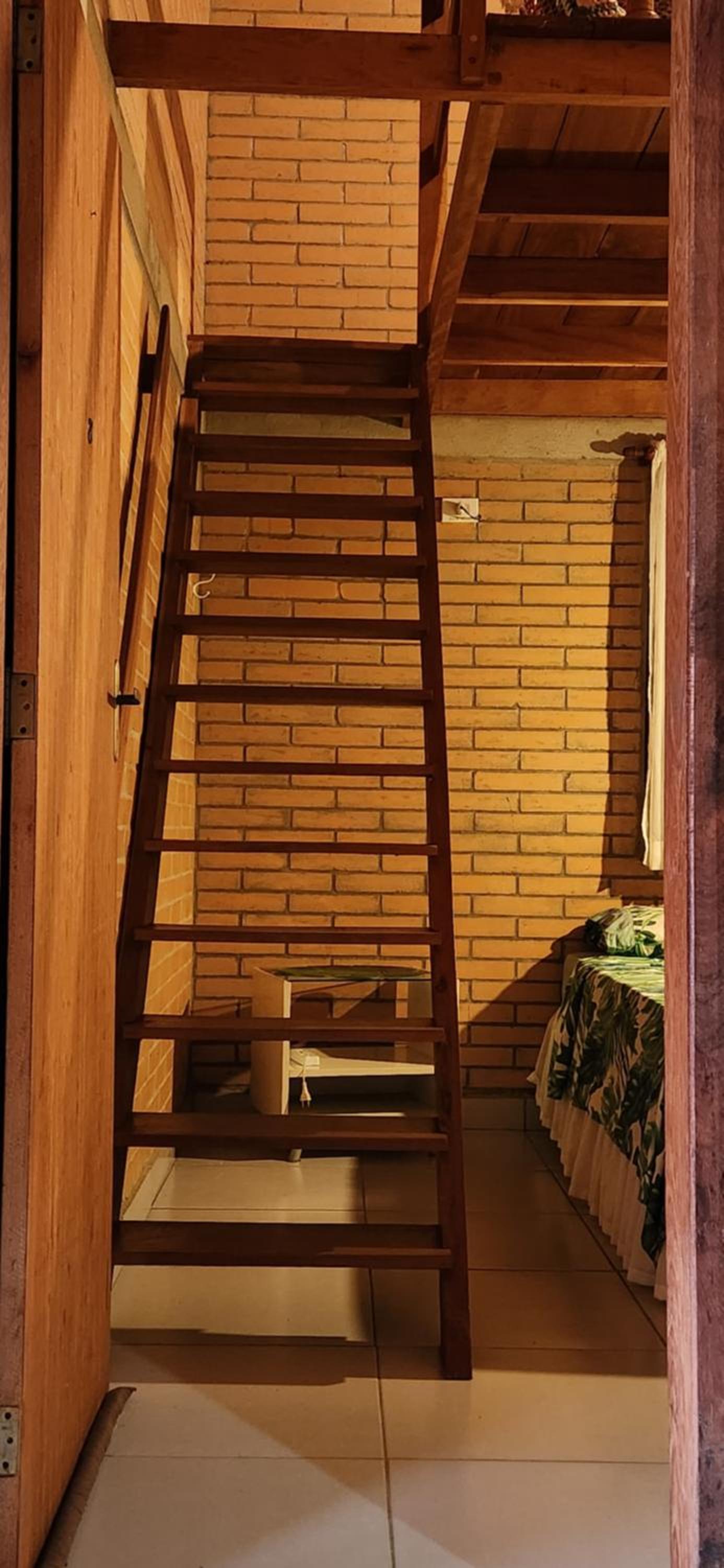 Quadruple Room with Private Bathroom - Photo 10