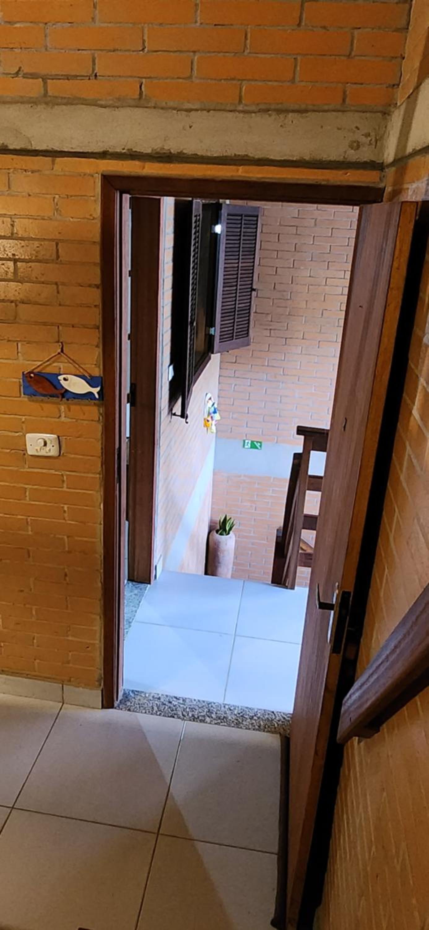 Quadruple Room with Private Bathroom - Photo 16