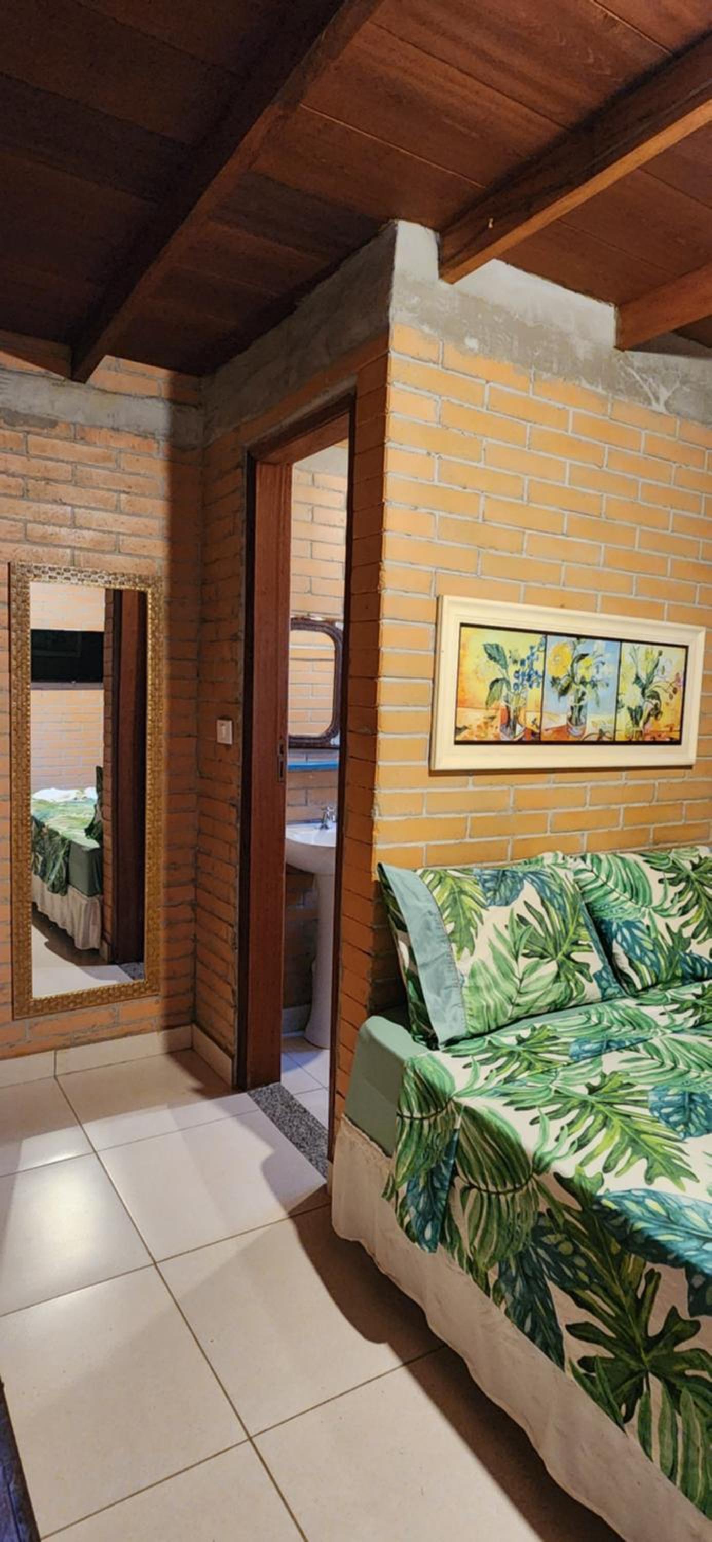 Superior Family Room - Photo 20