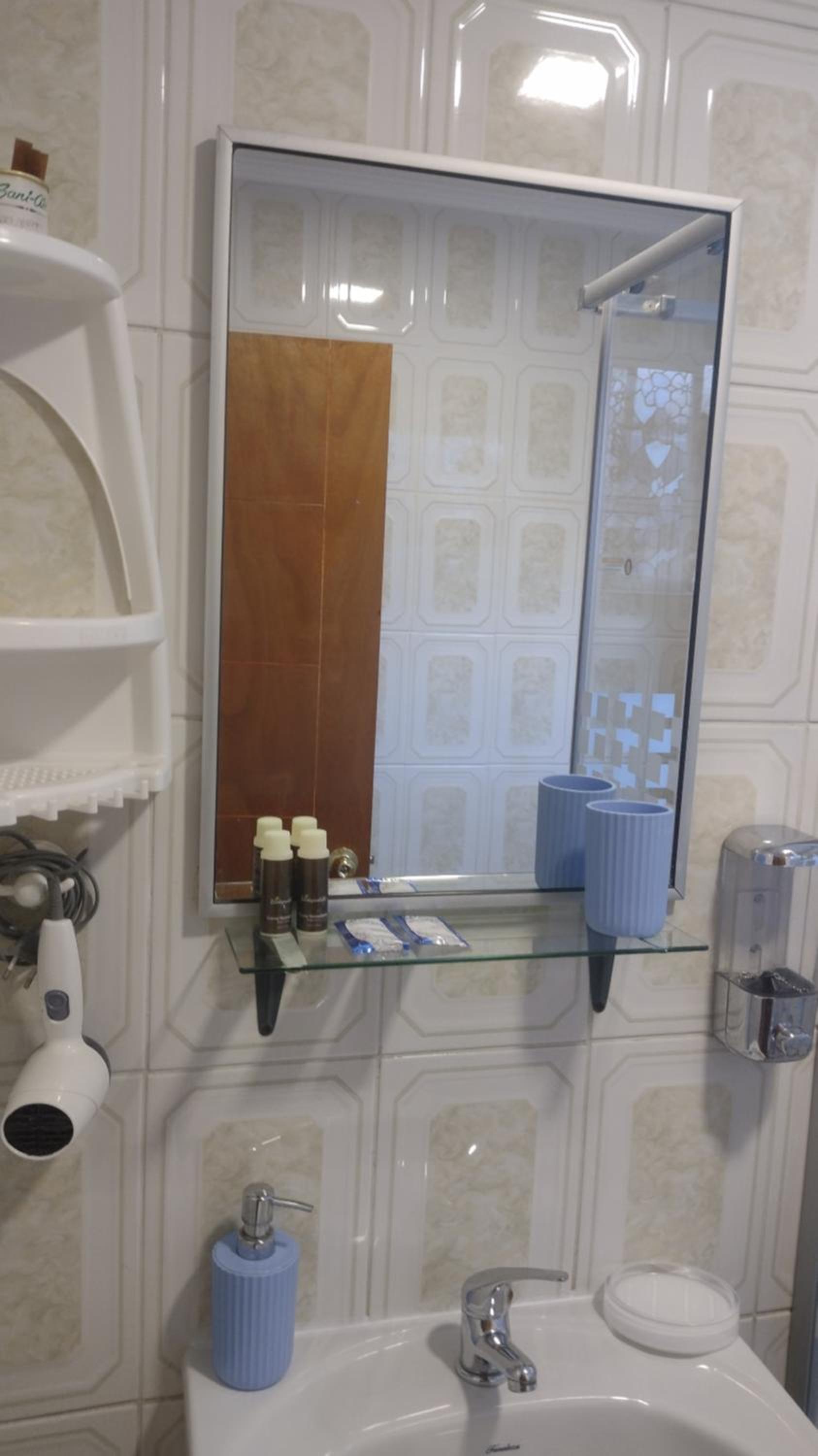 Double Room with Private Bathroom photo 2