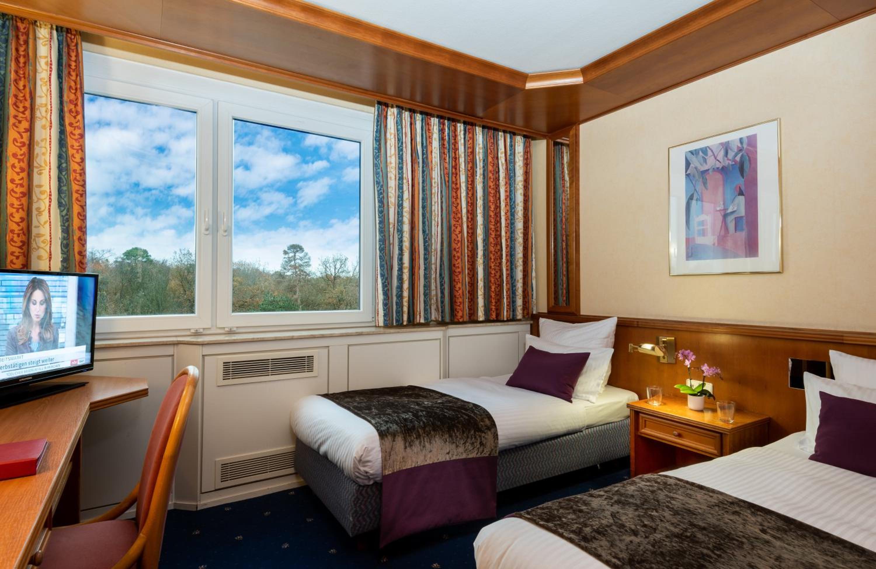 Comfort Twin Room - Photo 2