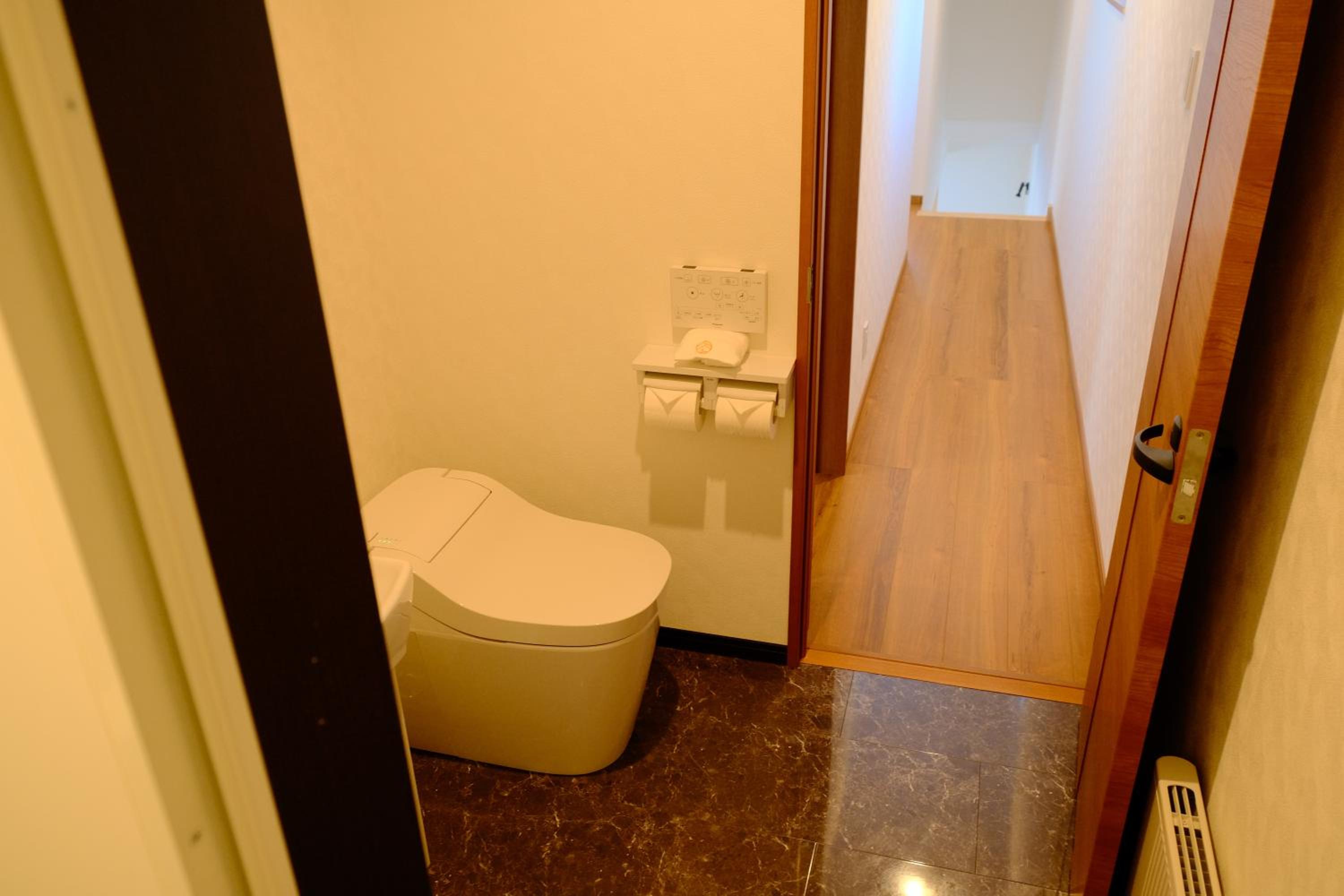 Three-Bedroom House photo 3