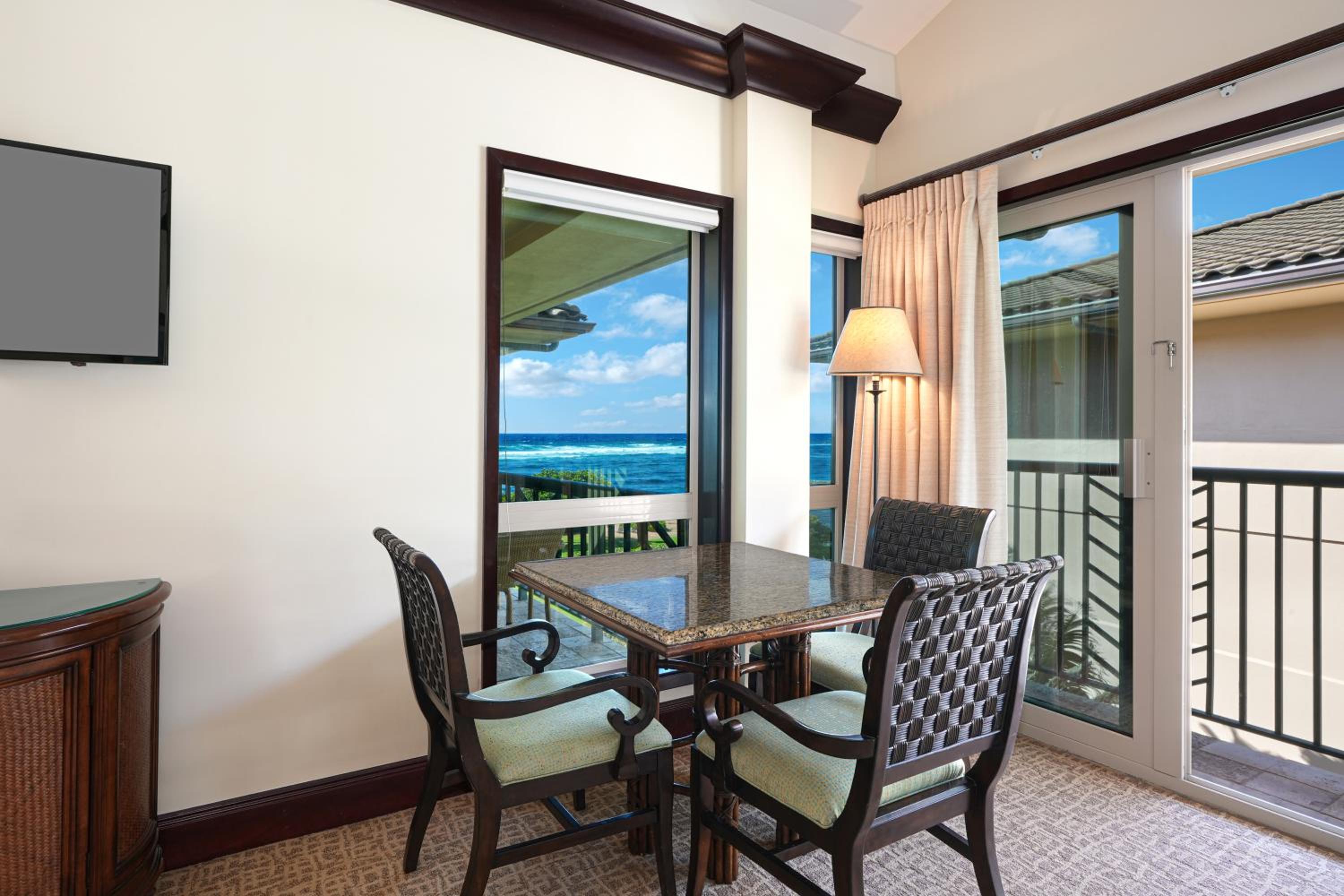Partial Ocean View 1 Bedroom 2 Bath photo 3