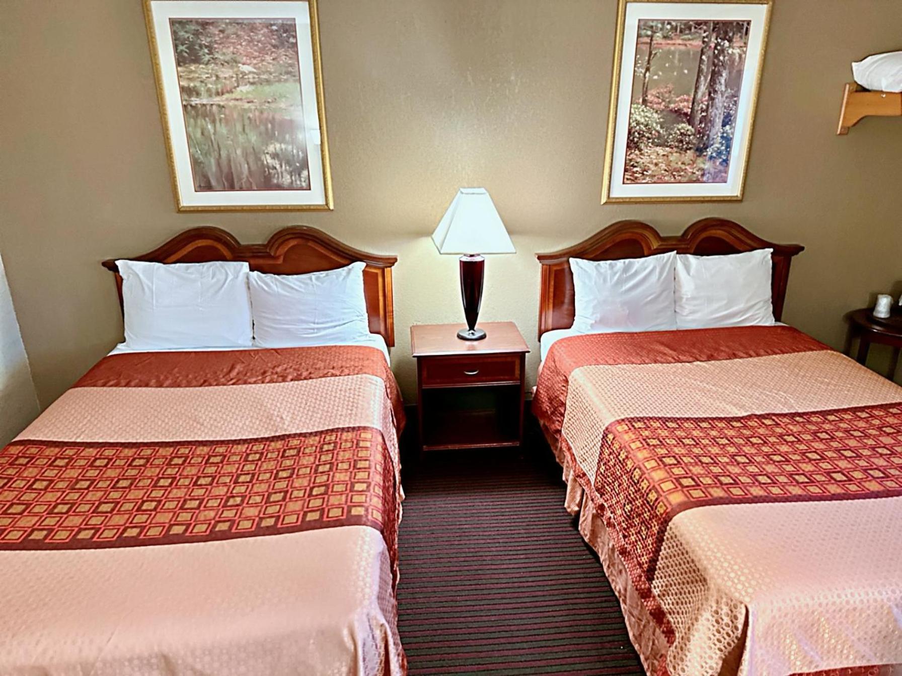 Double Room with Two Double Beds - Non-Smoking photo 2
