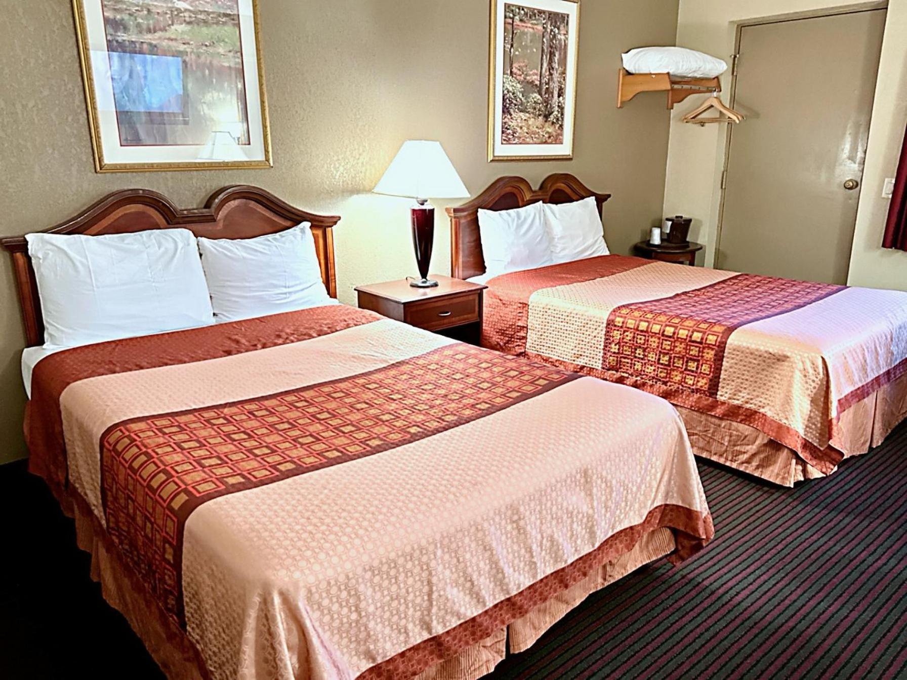 Double Room with Two Double Beds - Non-Smoking photo 1