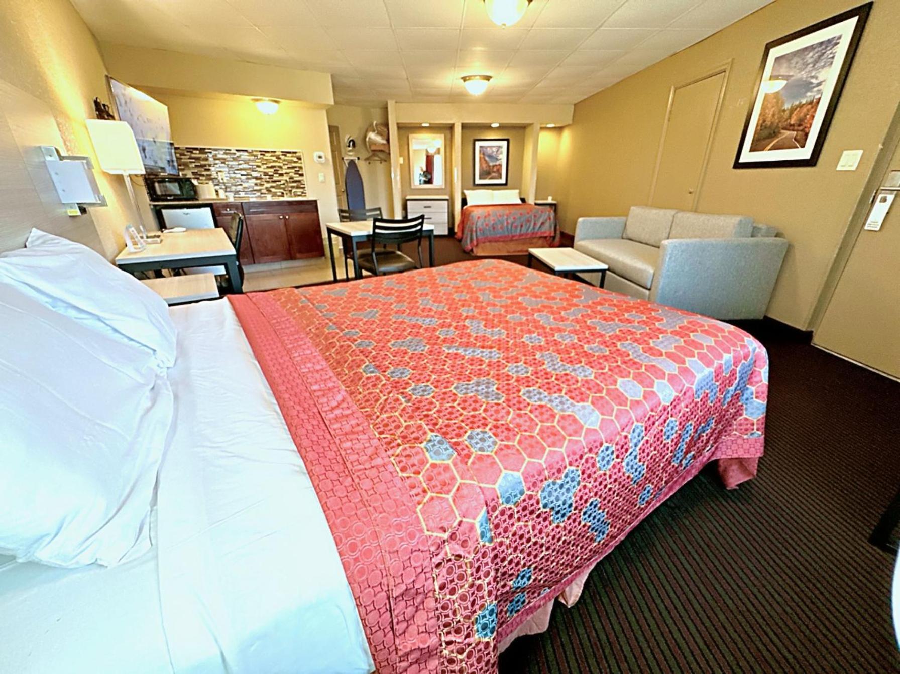 Two Queen Beds Suite Efficiency - Non-Smoking photo 1