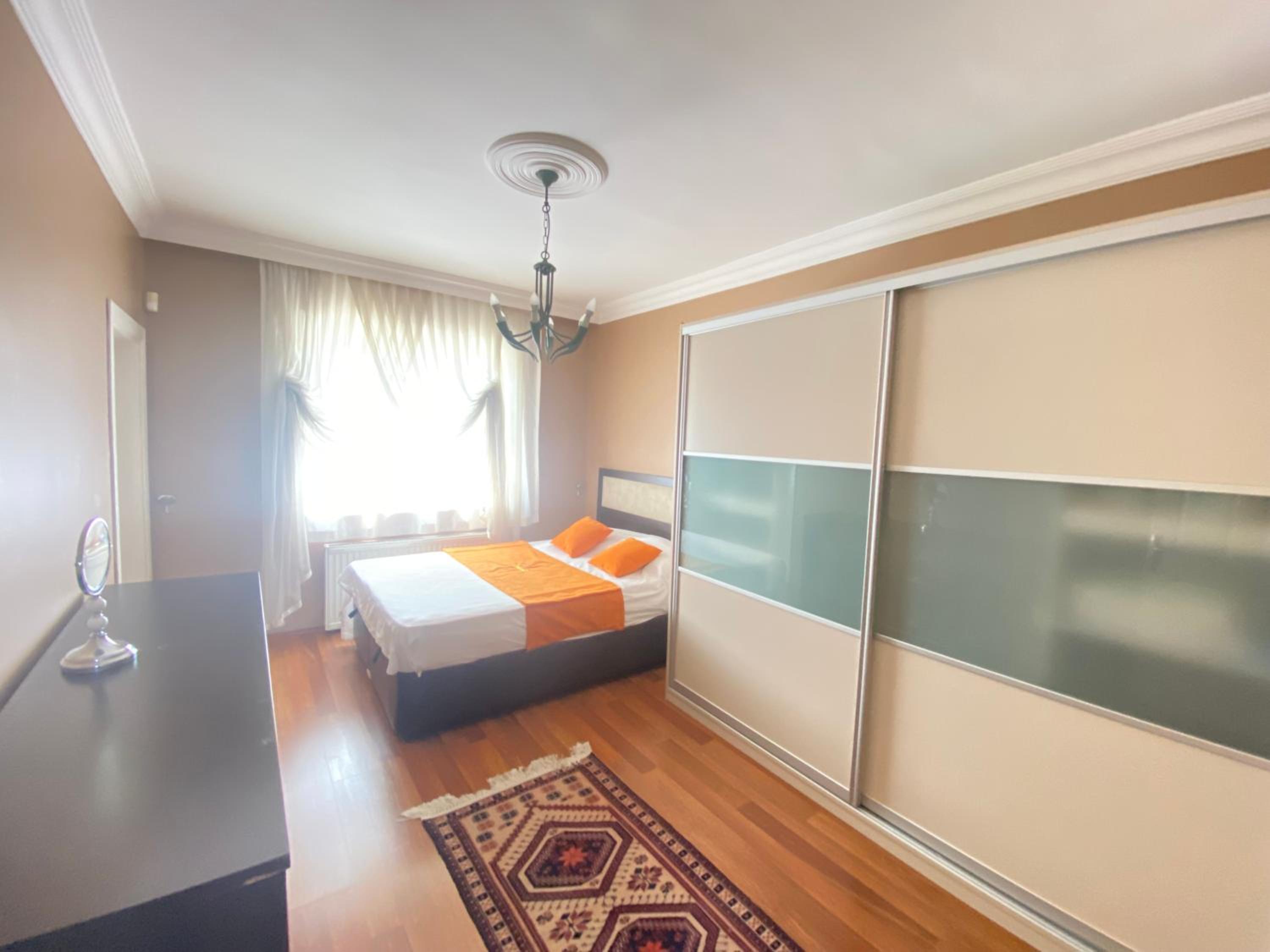 Three-Bedroom House photo 1