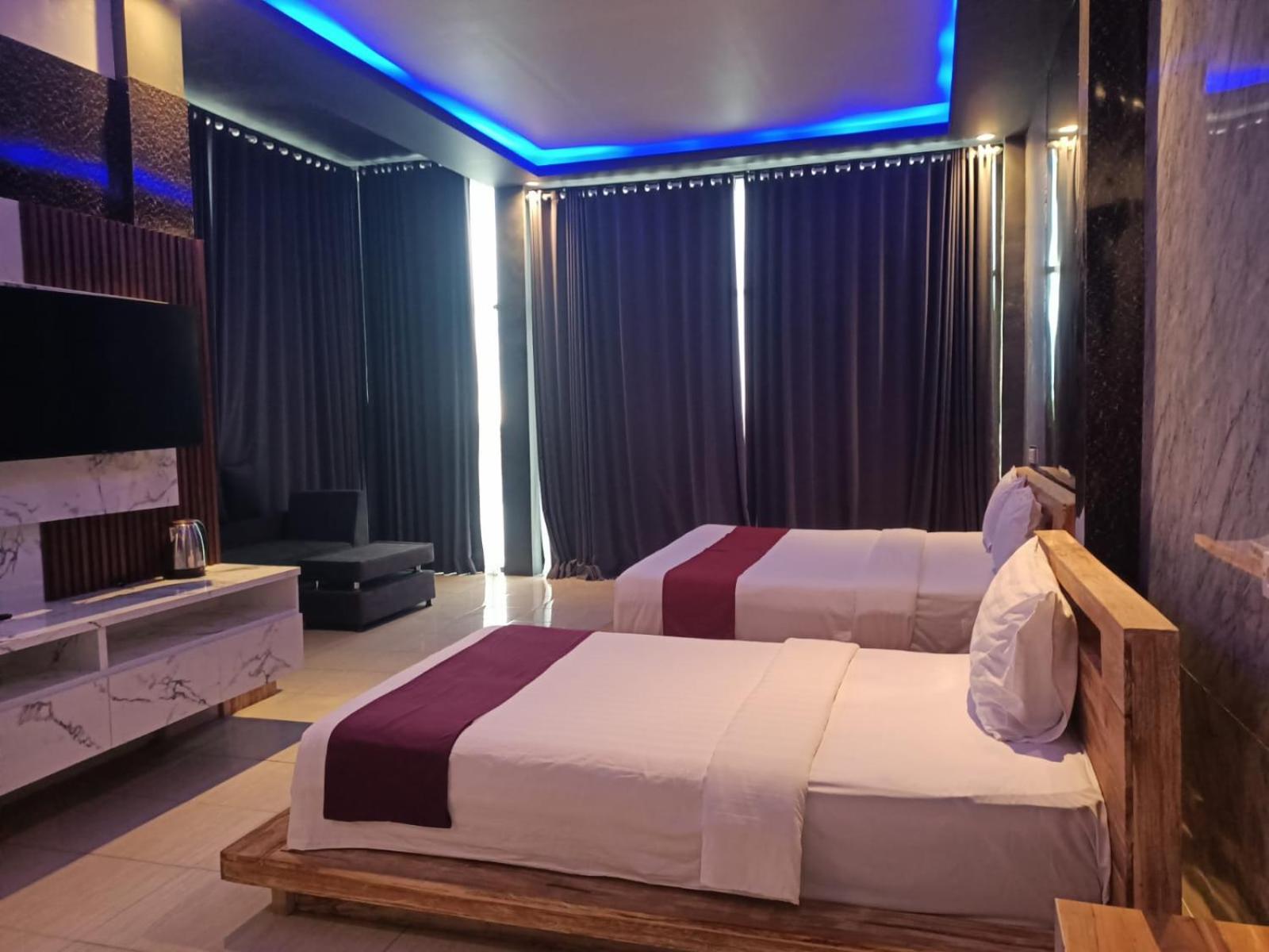 Family Junior Suite - Photo 1