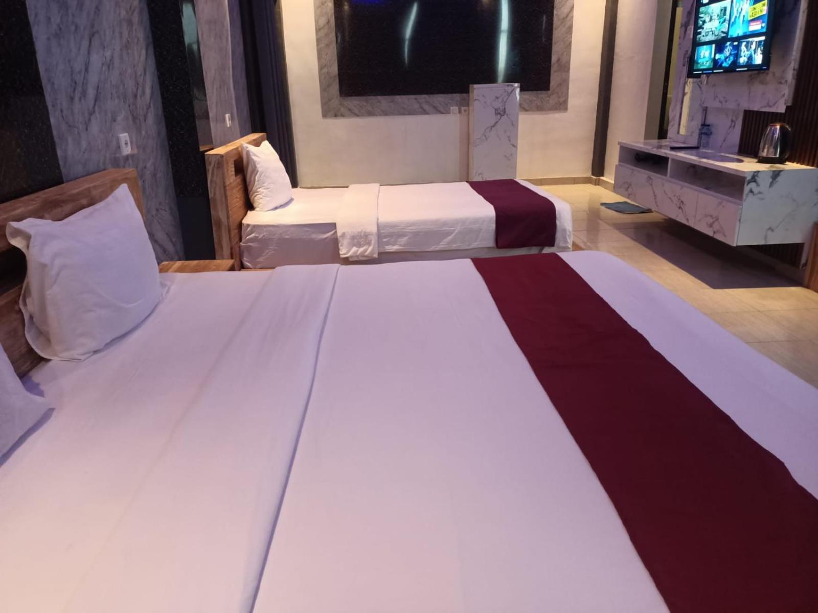 Family Junior Suite - Photo 12