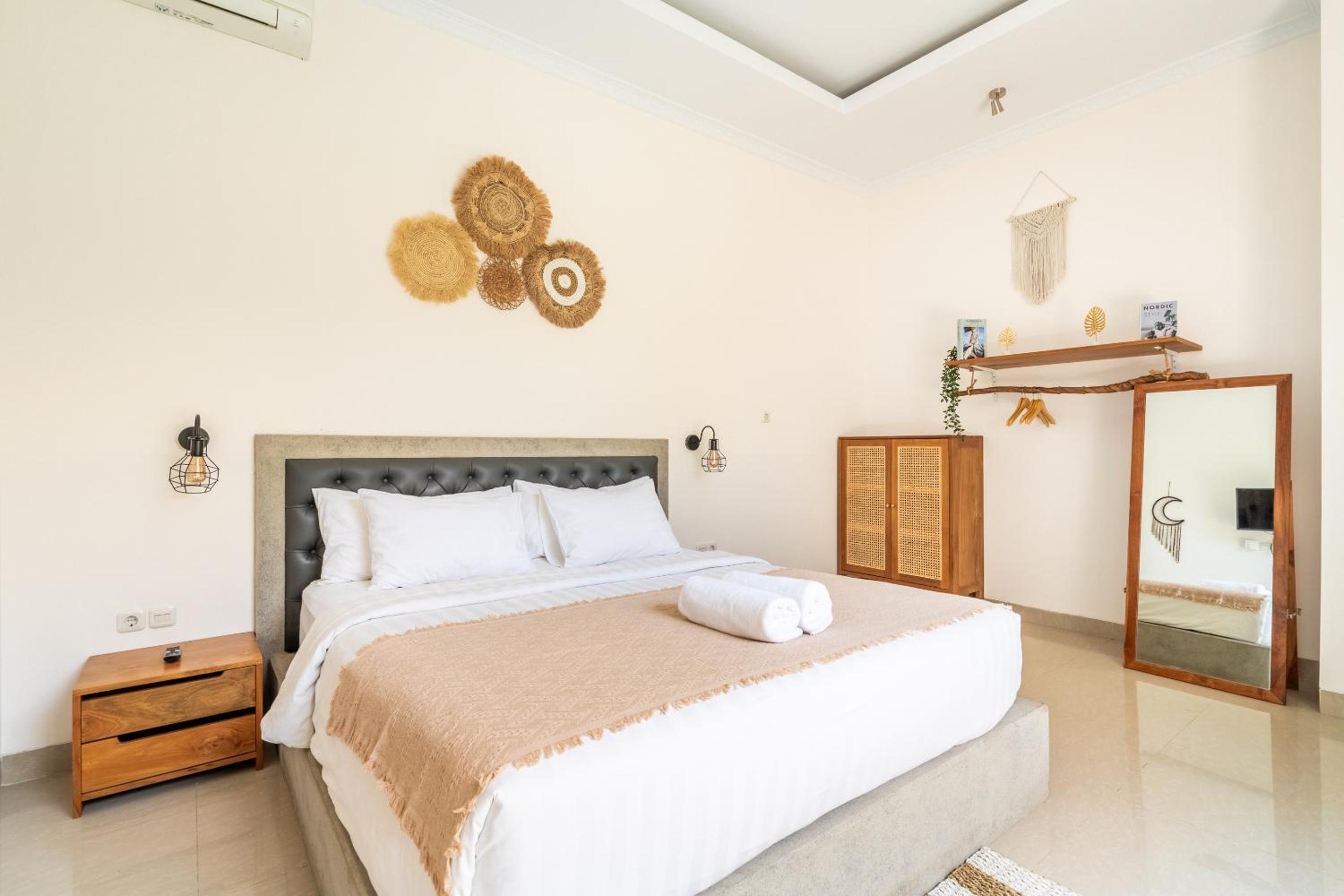 One-Bedroom Villa - Photo 23