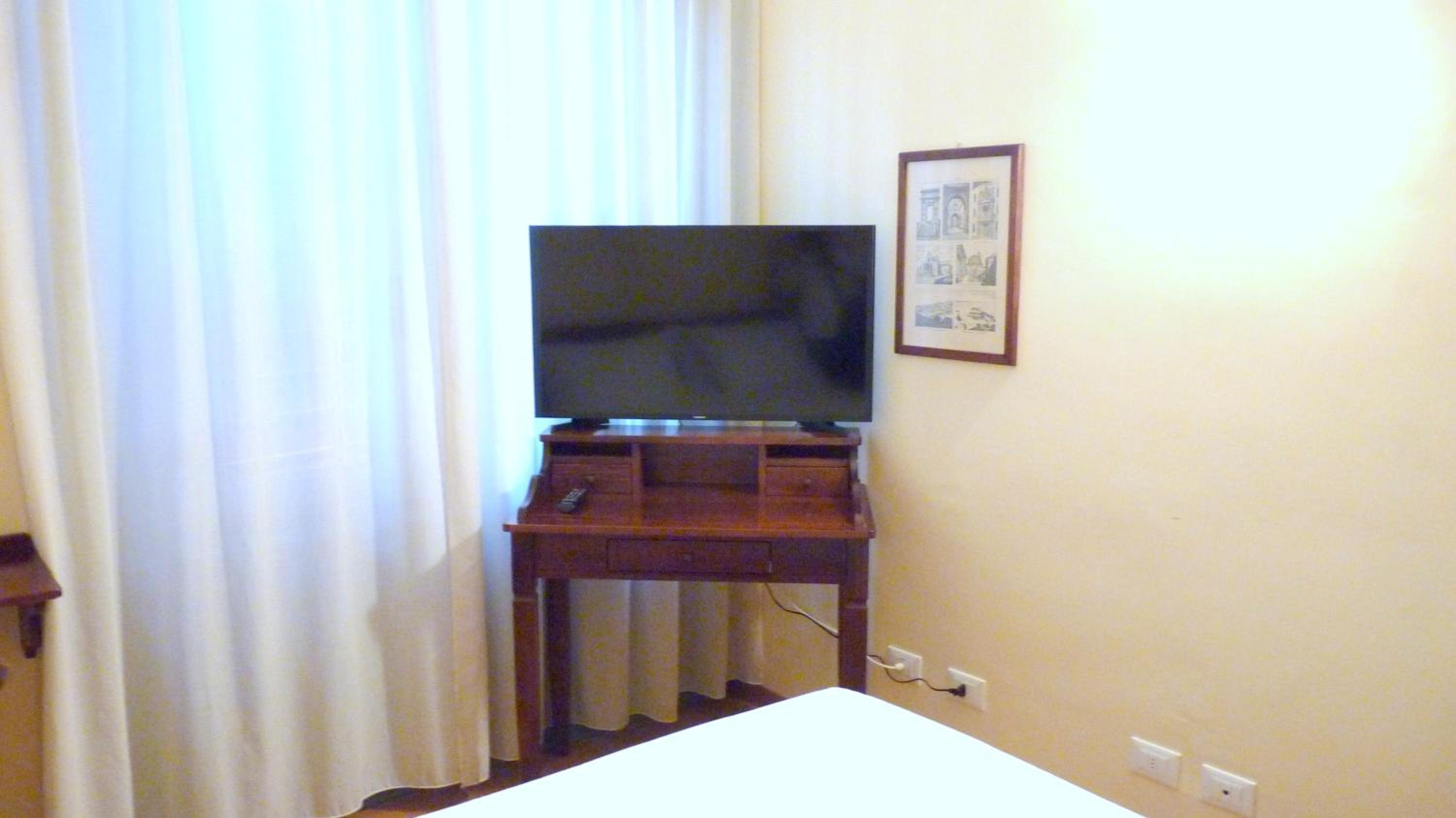 Standard Triple Room photo 2