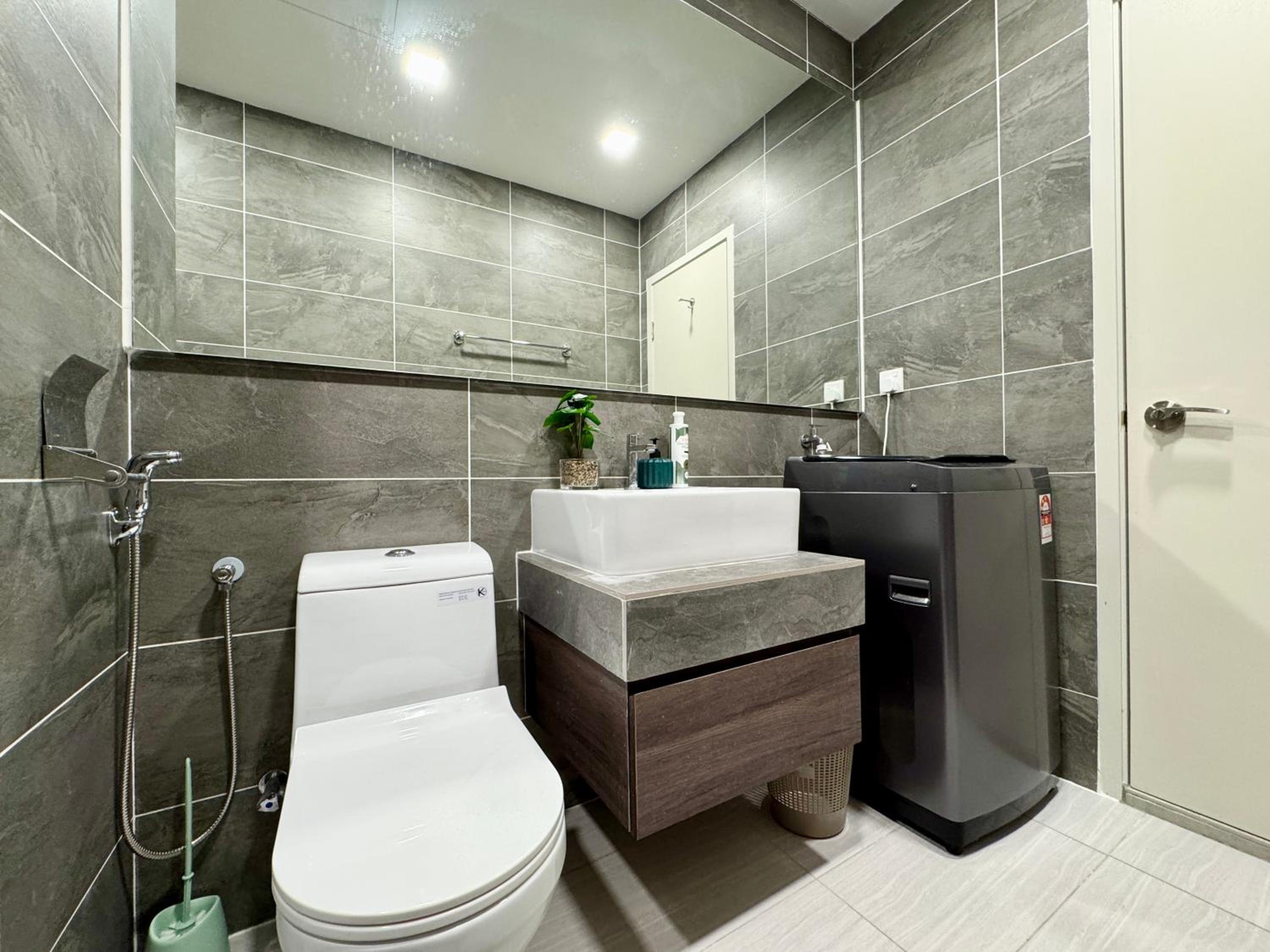 Studio Apartment - Photo 64