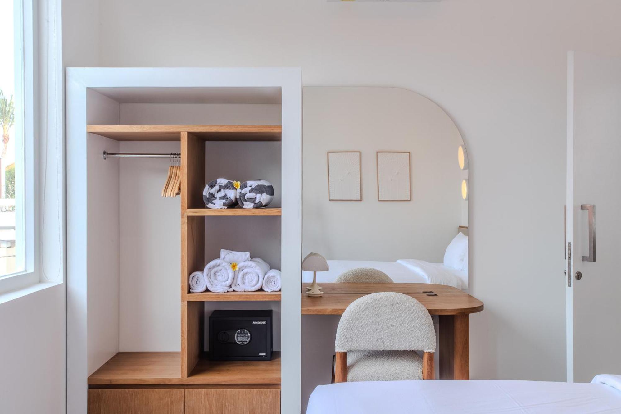 Two-Bedroom Villa - Photo 19