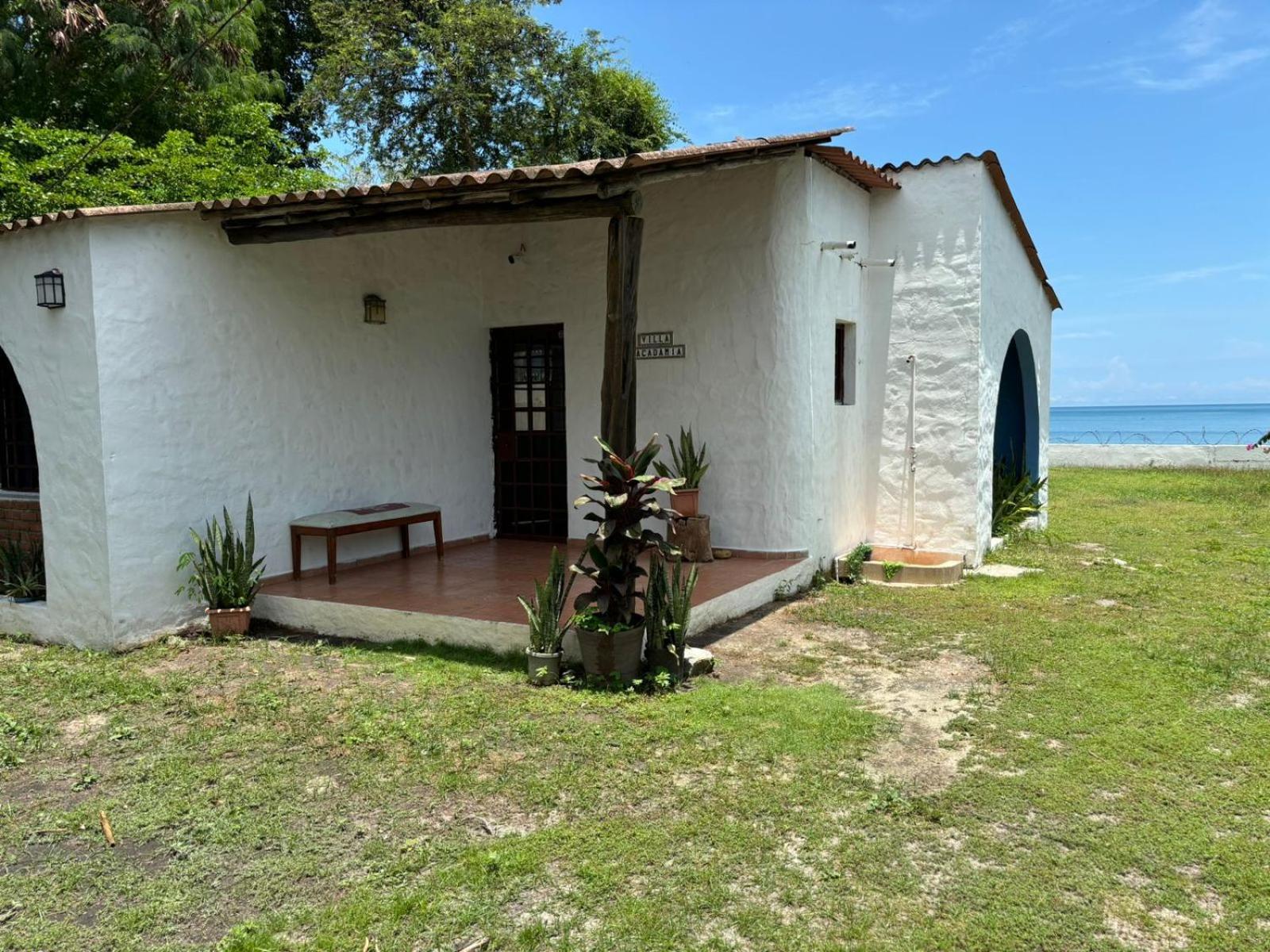 Two-Bedroom House photo 2