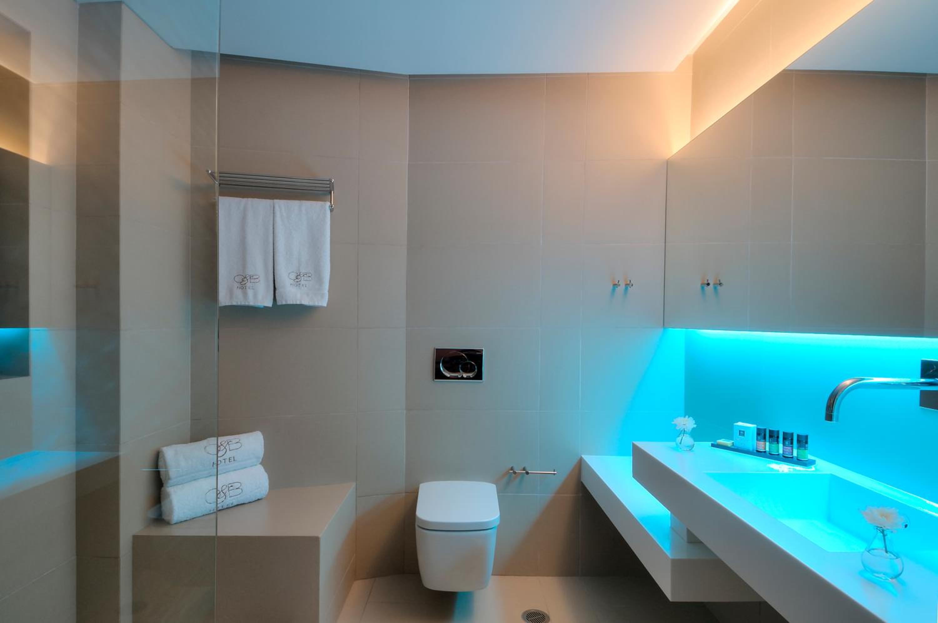Grand Suite with Private Terrace thumbnail 6
