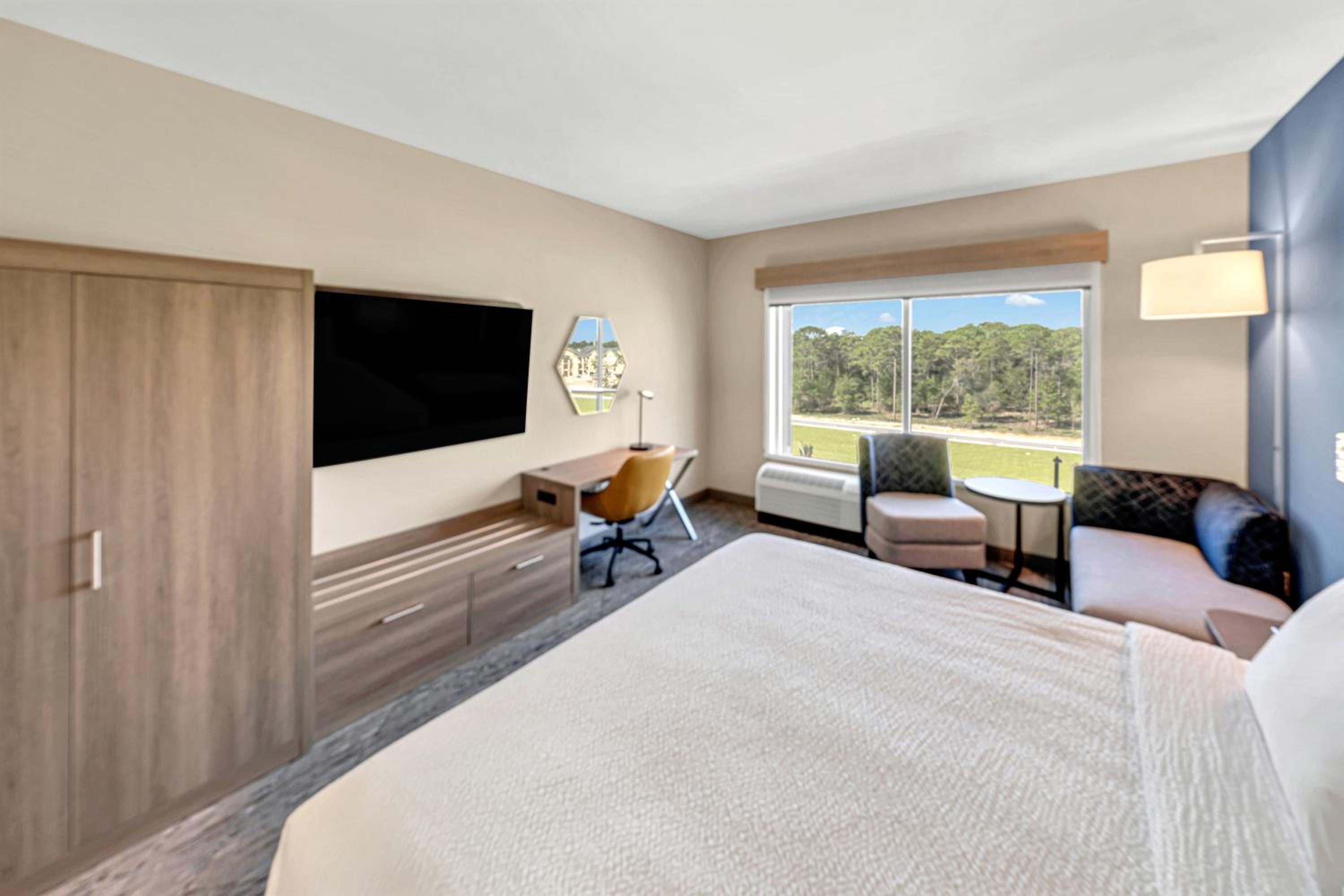 Standard King Room - Communications Accessible - Photo 2