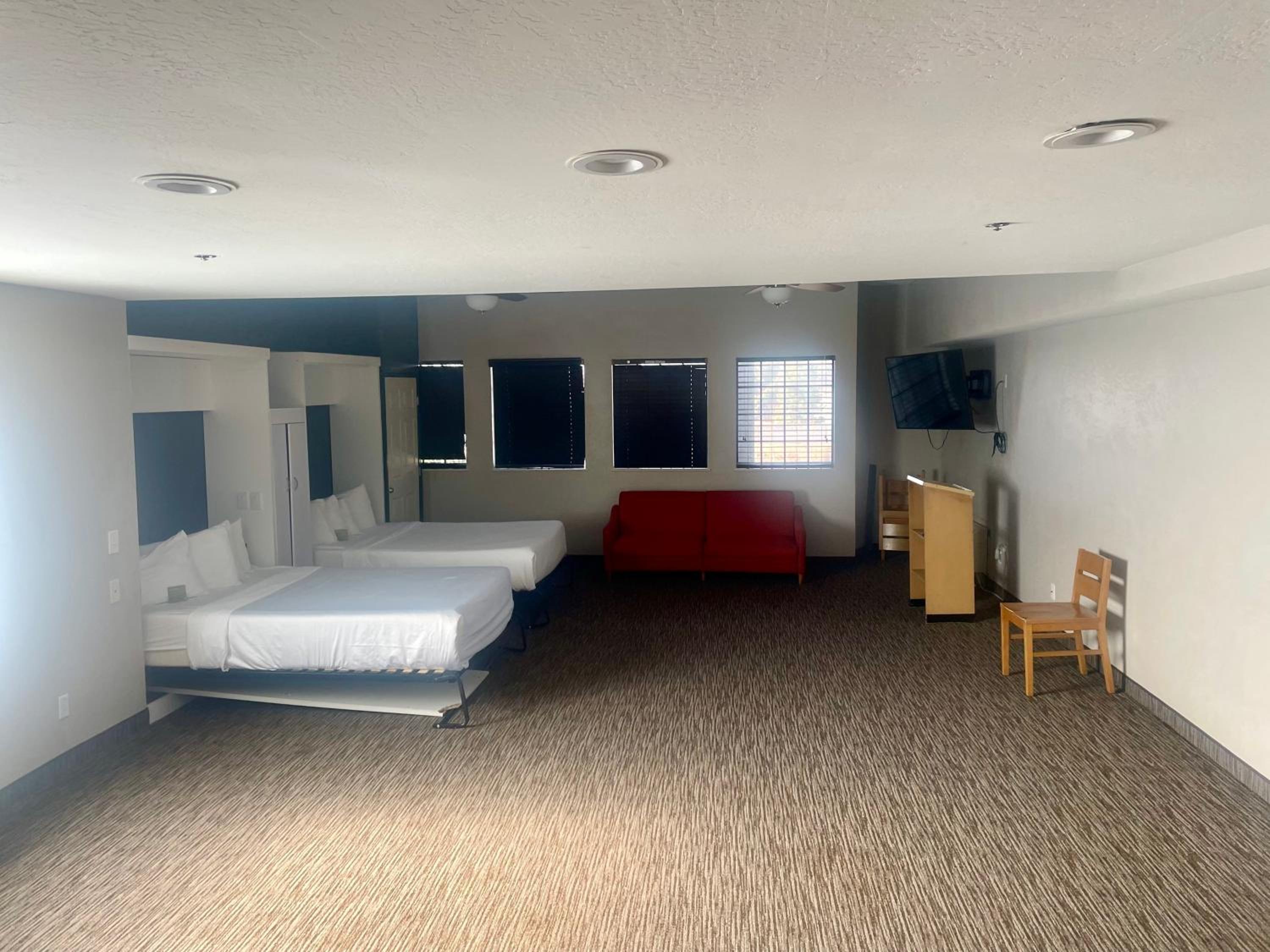 Superior Queen Room with Two Queen Beds - Non-Smoking - Photo 1