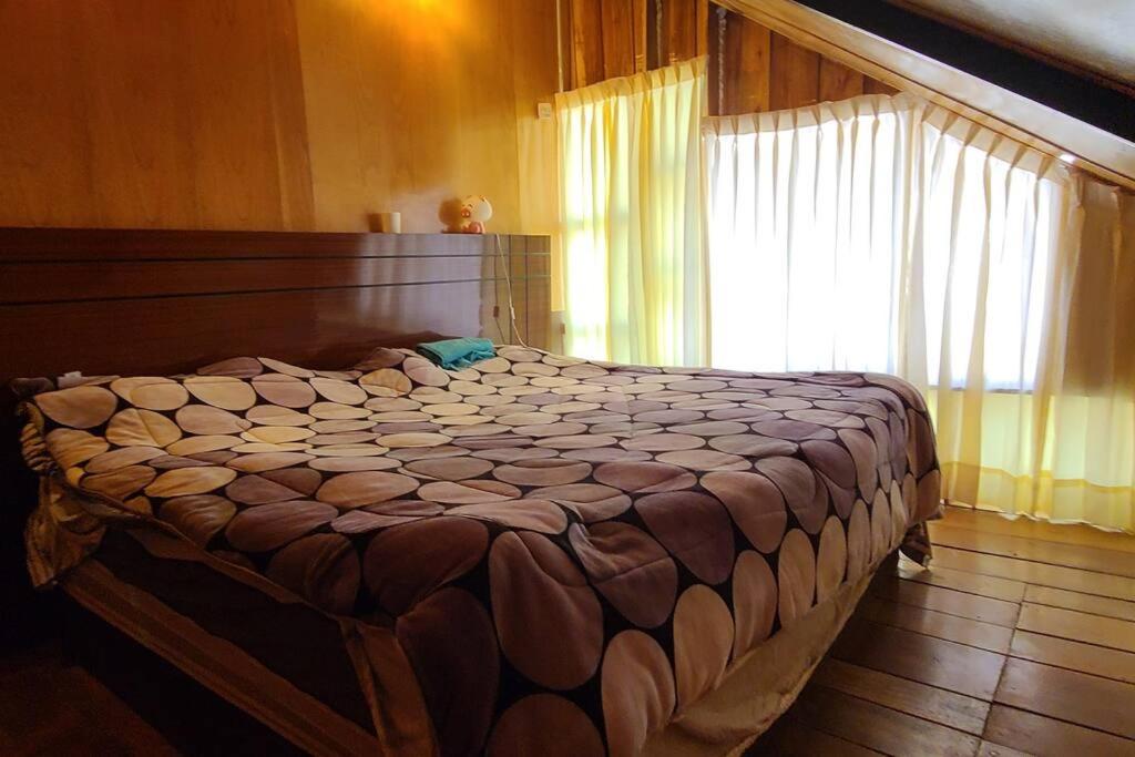 Three-Bedroom Chalet photo 1
