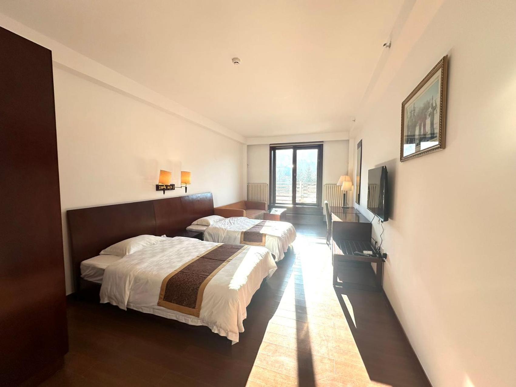 Standard Double or Twin Room photo 3